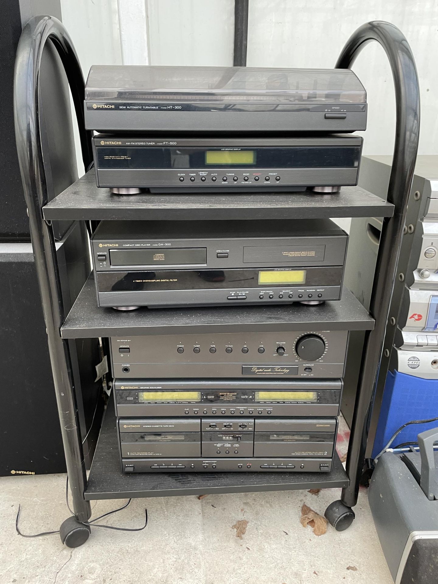 AN ASSORTMENT OF HITACHI STEREO ITEMS TO INCLUDE RECORD PLAYER, SPEAKERS AND CASSETTE DECK ETC - Image 2 of 4