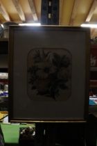 A VINTAGE FLORAL WATERCOLOUR, FRAMED, 37CM X 45CM