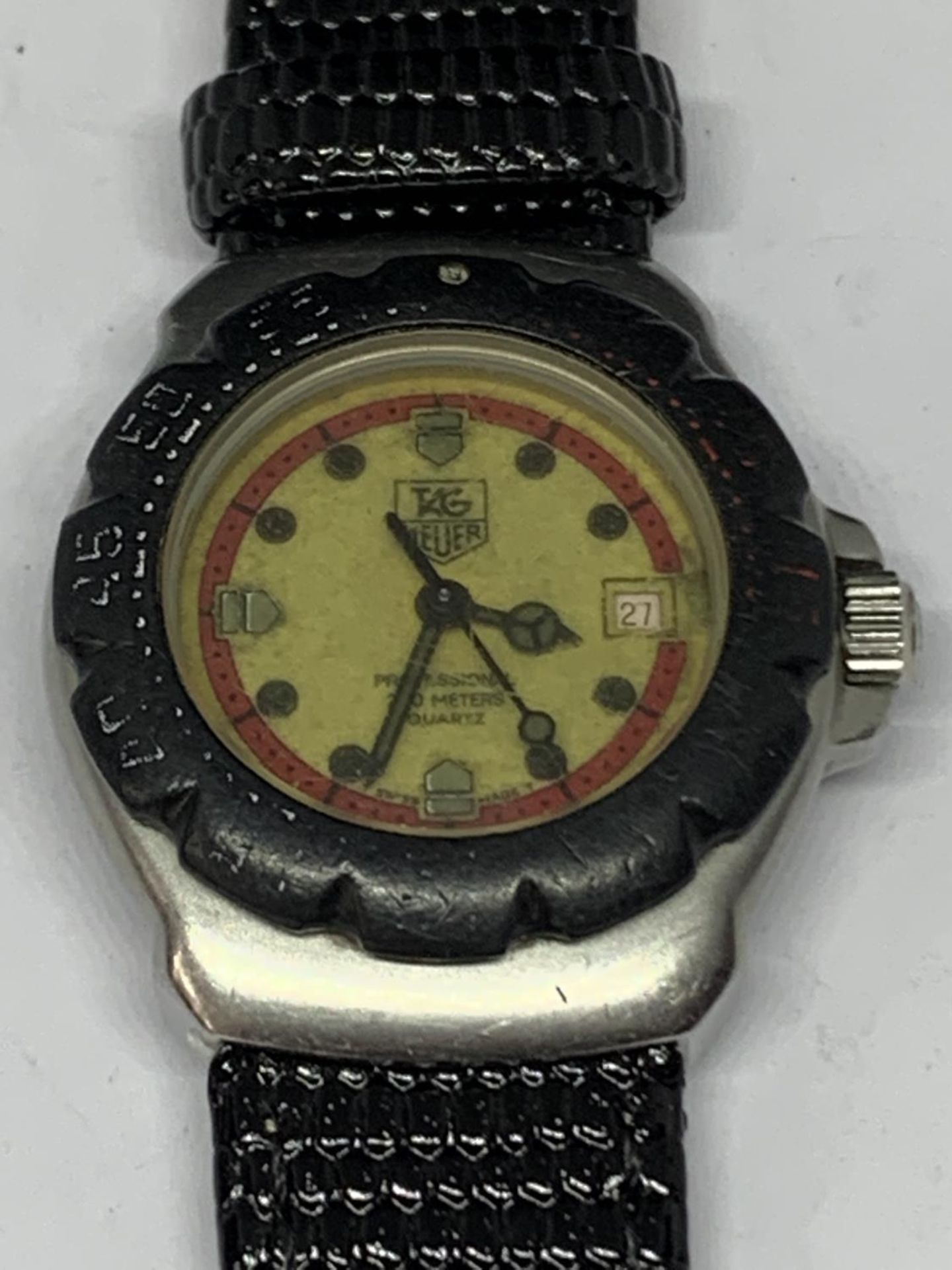 A VINTAGE TAG HEUER FORMULA I WRIST WATCH SEEN WORKING BUT NO WARRANTY - Image 2 of 3