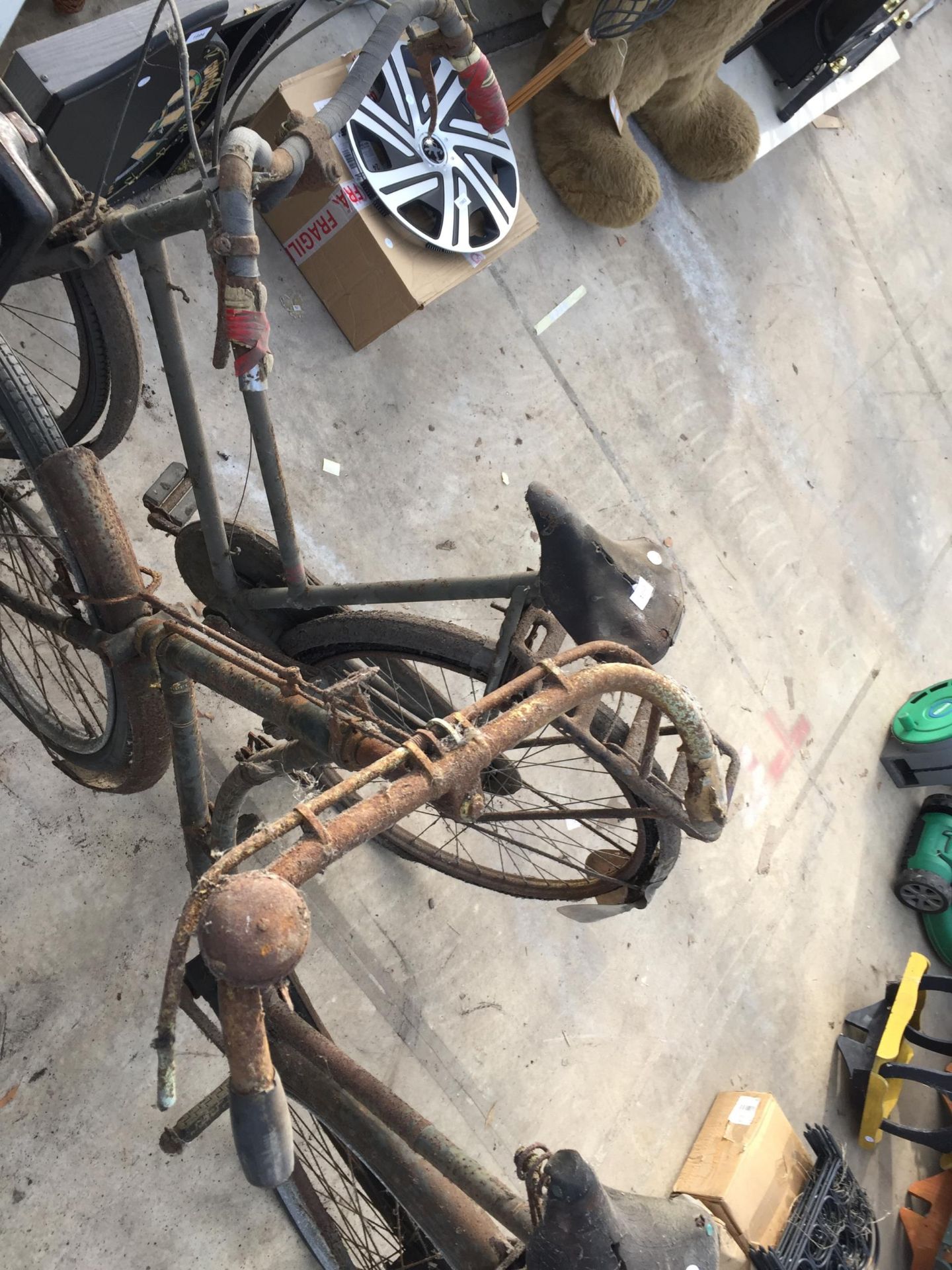 TWO VINTAGE LADIES RALEIGH BIKES WITH BROOKS SADDLES - Image 6 of 6