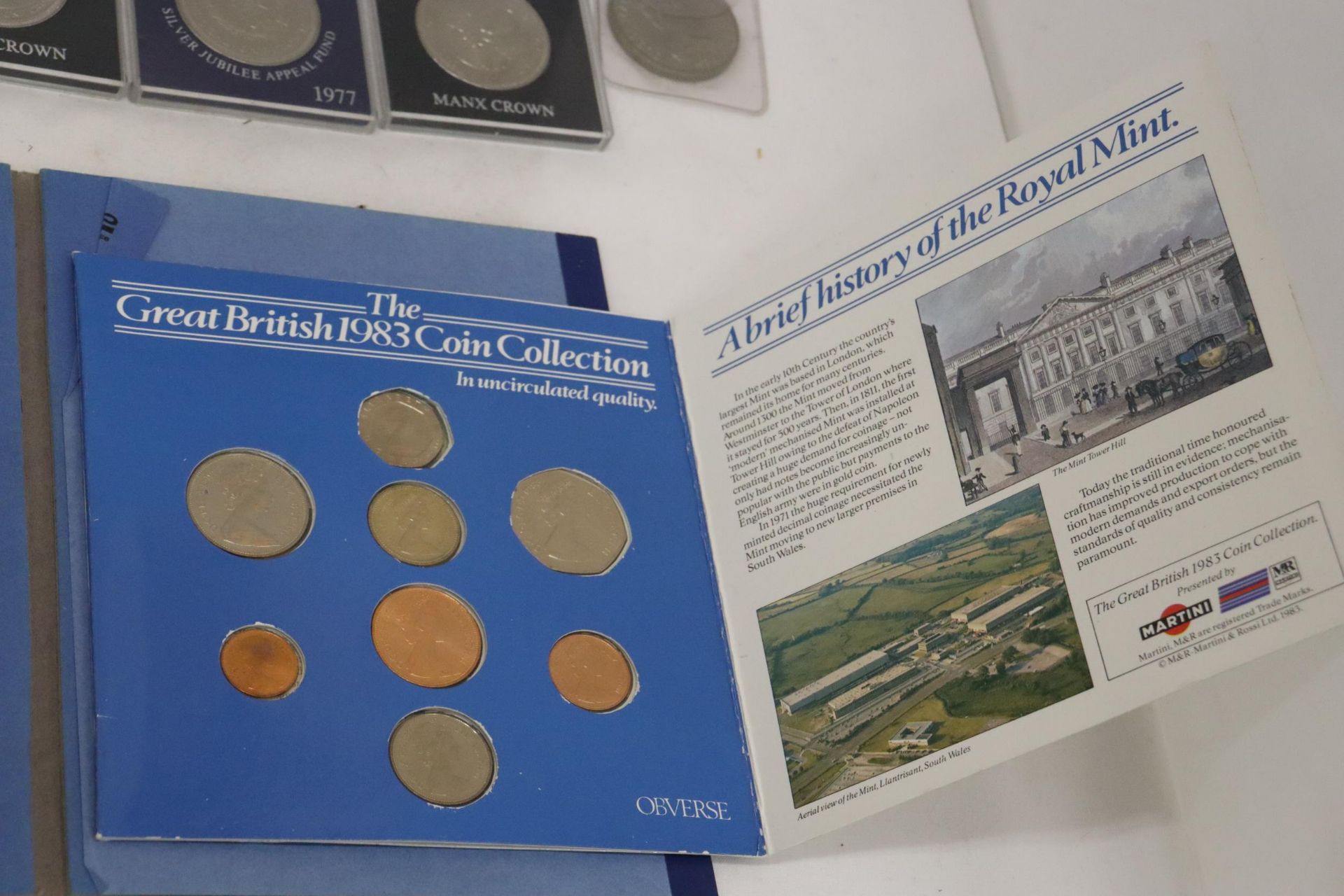 TWENTY FIVE COMMEMORATIVE CROWNS, THE GREAT BRITISH 1983 COIN COLLECTION AND GREAT BRITAIN PENNIES - Image 2 of 9