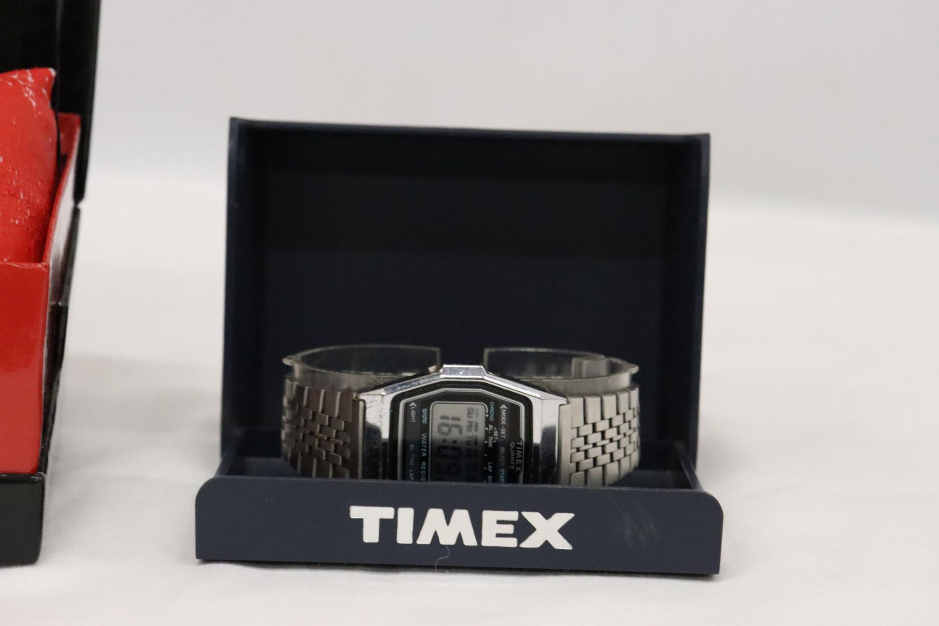 TWO WATCHES TO INCLUDE A TIMEX DIGITAL AND FUBU BOTH WORKING AT TIME OF CATALOGING NO WARRANTY GIVEN - Image 4 of 6