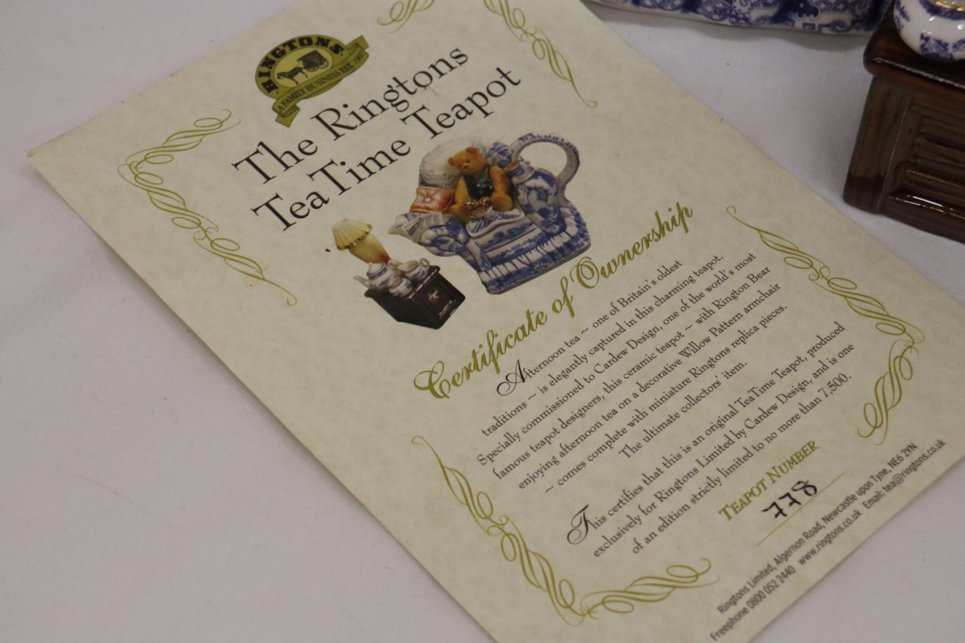 A RINGTONS LIMITED EDITION, 778/7500, 'TEA TIME' TEAPOT, IN GOOD CONDITION WITH CERTIFICATE OF - Image 2 of 10