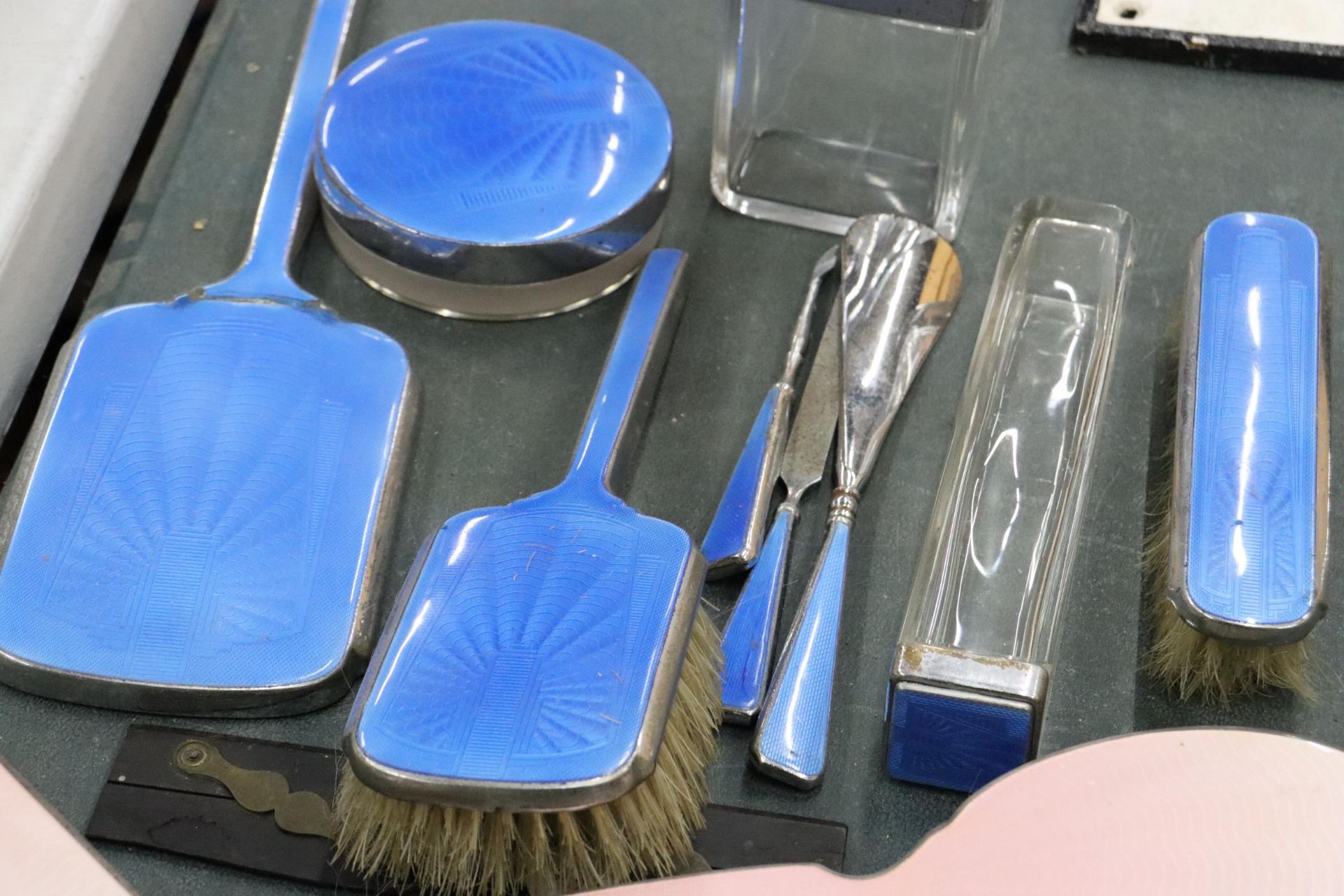 A SILVER PLATE WITH GUILLOCHE ENAMEL DRESSING TABLE SETS - Image 7 of 7