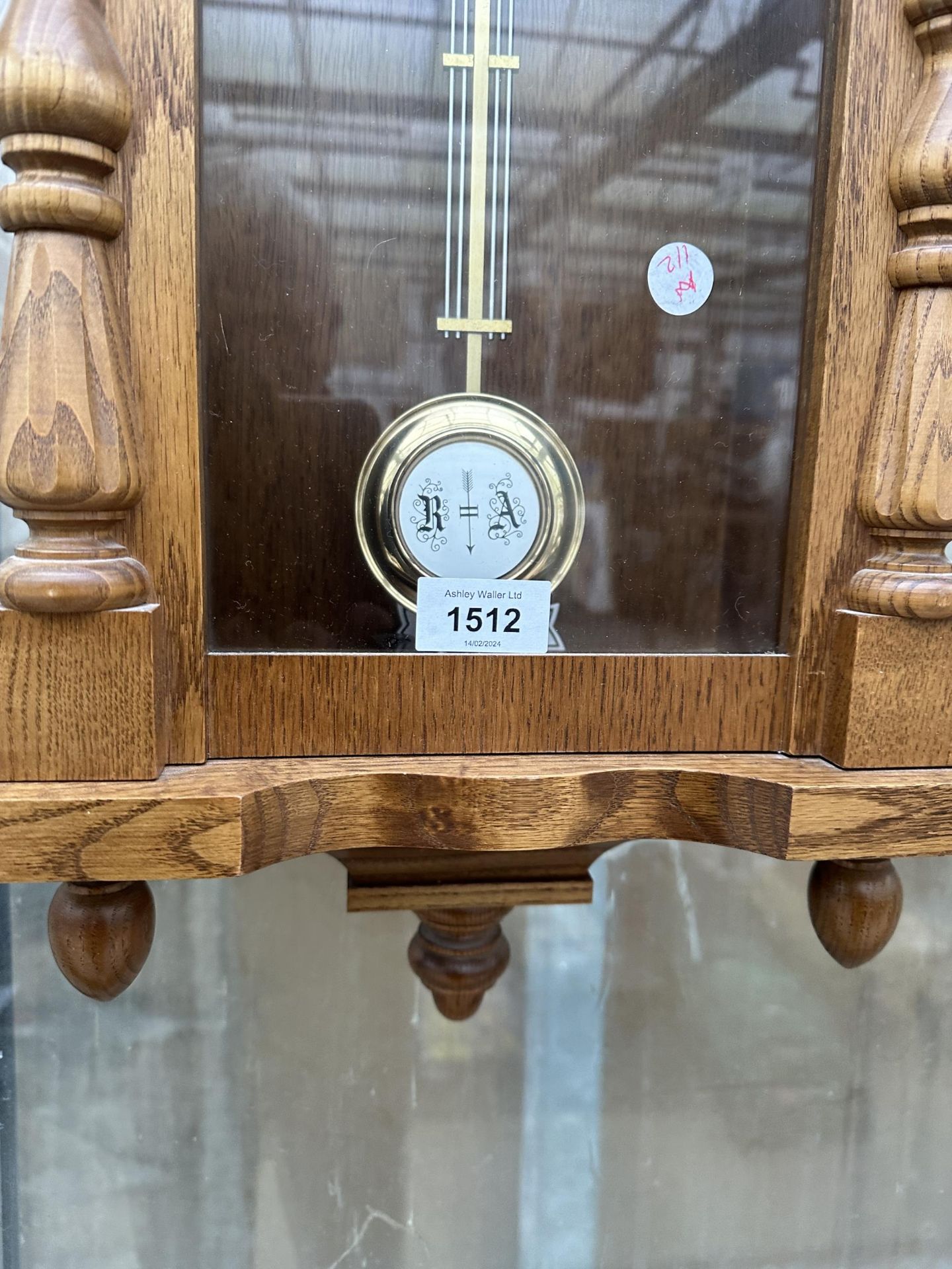 AN OAK CASED WESTMINISTER CHIMING WALL CLOCK - Image 4 of 4