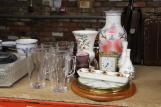 A MIXED LOT TO INCLUDE AYNSLEY 'PEMBROKE' VASES, A LARGE ORIENTAL VSE, WALL CLOCK, CARRIAGE CLOCK,