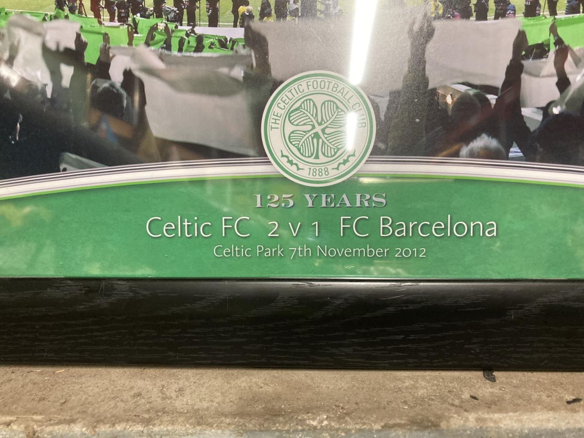 A FRAMED CELTIC V BRACELONA 125 YEARS CELEBRATION - Image 2 of 3