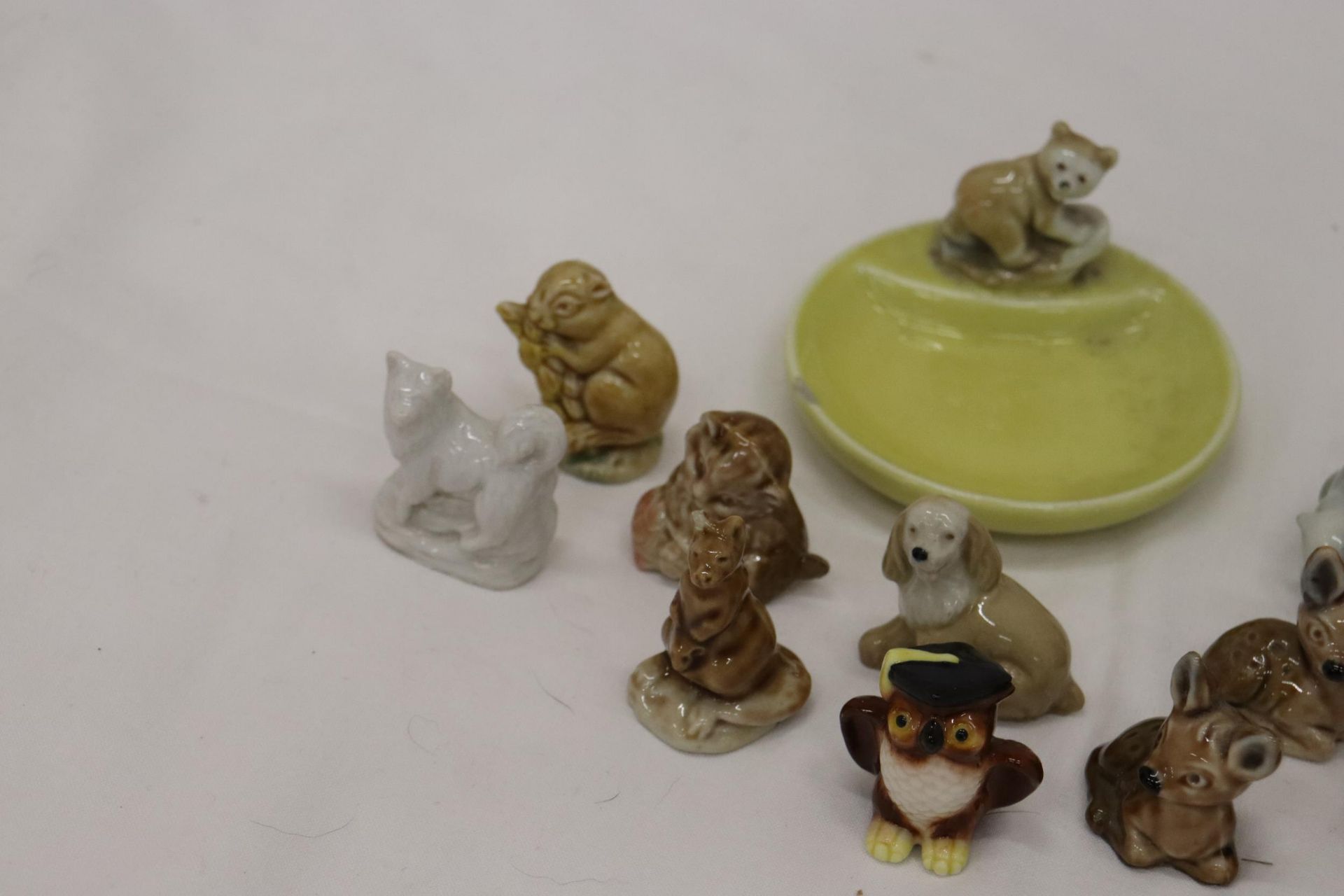 A QUANTITY OF WADE WHIMSIES - Image 4 of 7