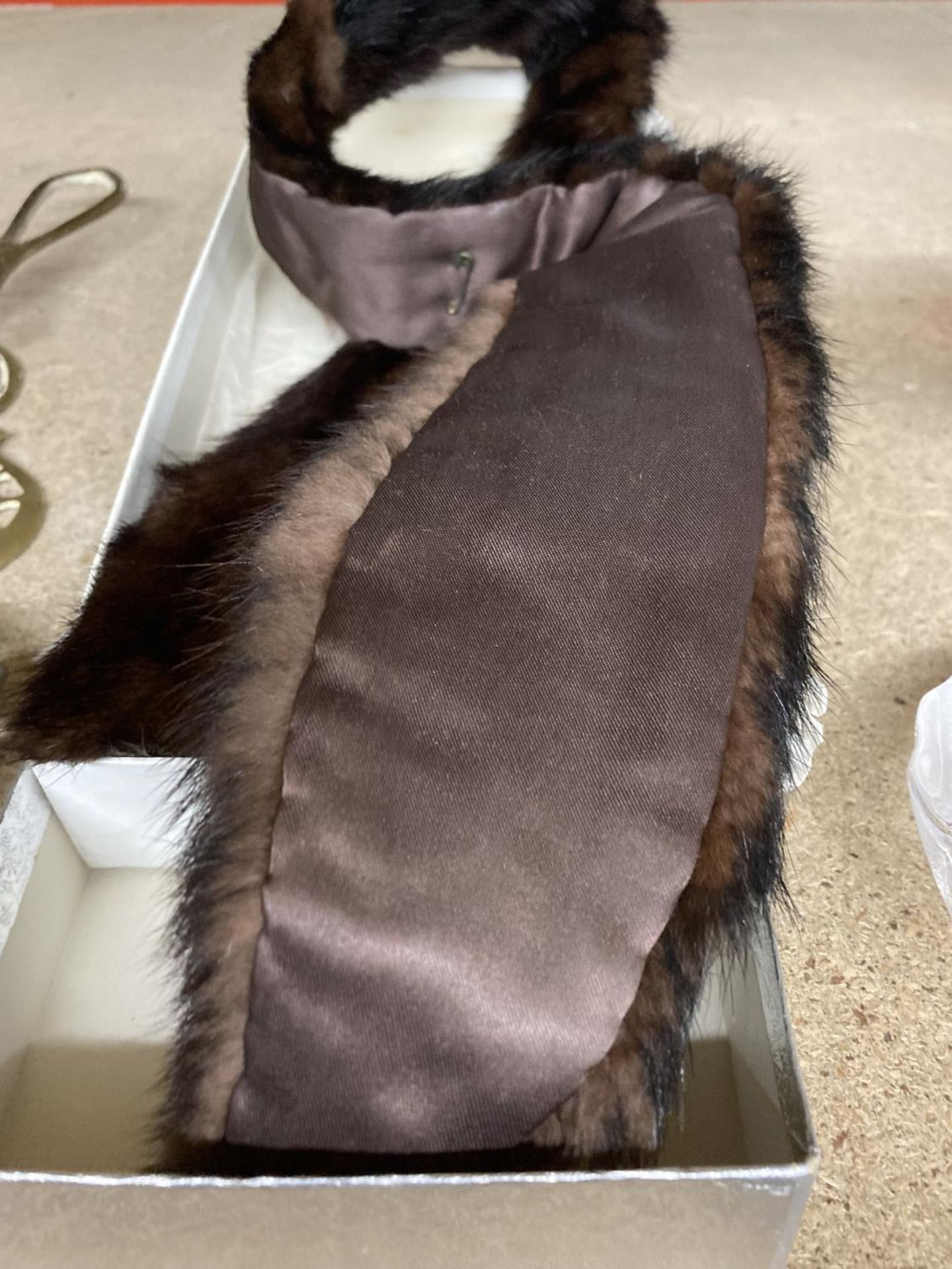 A MINK STOLE - Image 3 of 3