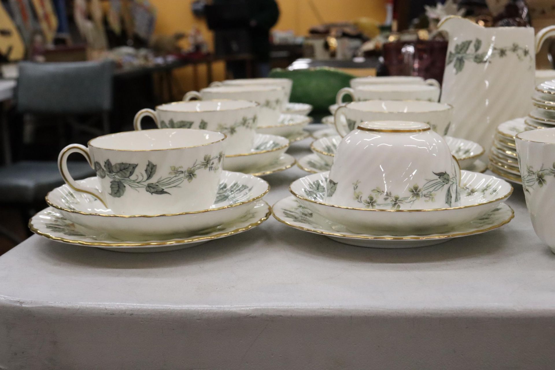 A MINTON GREENWICH TEASET TO INCLUDE CUPS, SAUCERS, DINNER PLATES, SALAD PLATES, ETC., - Image 3 of 6