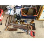 AN ASSORTMENT OF TOOLS TO INCLUDE A PUMP ACTION OIL CAN AND A FOLDING SPADE ETC