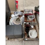 AN ASSORTMENT OF HOUSEHOLD CLEARANCE ITEMS