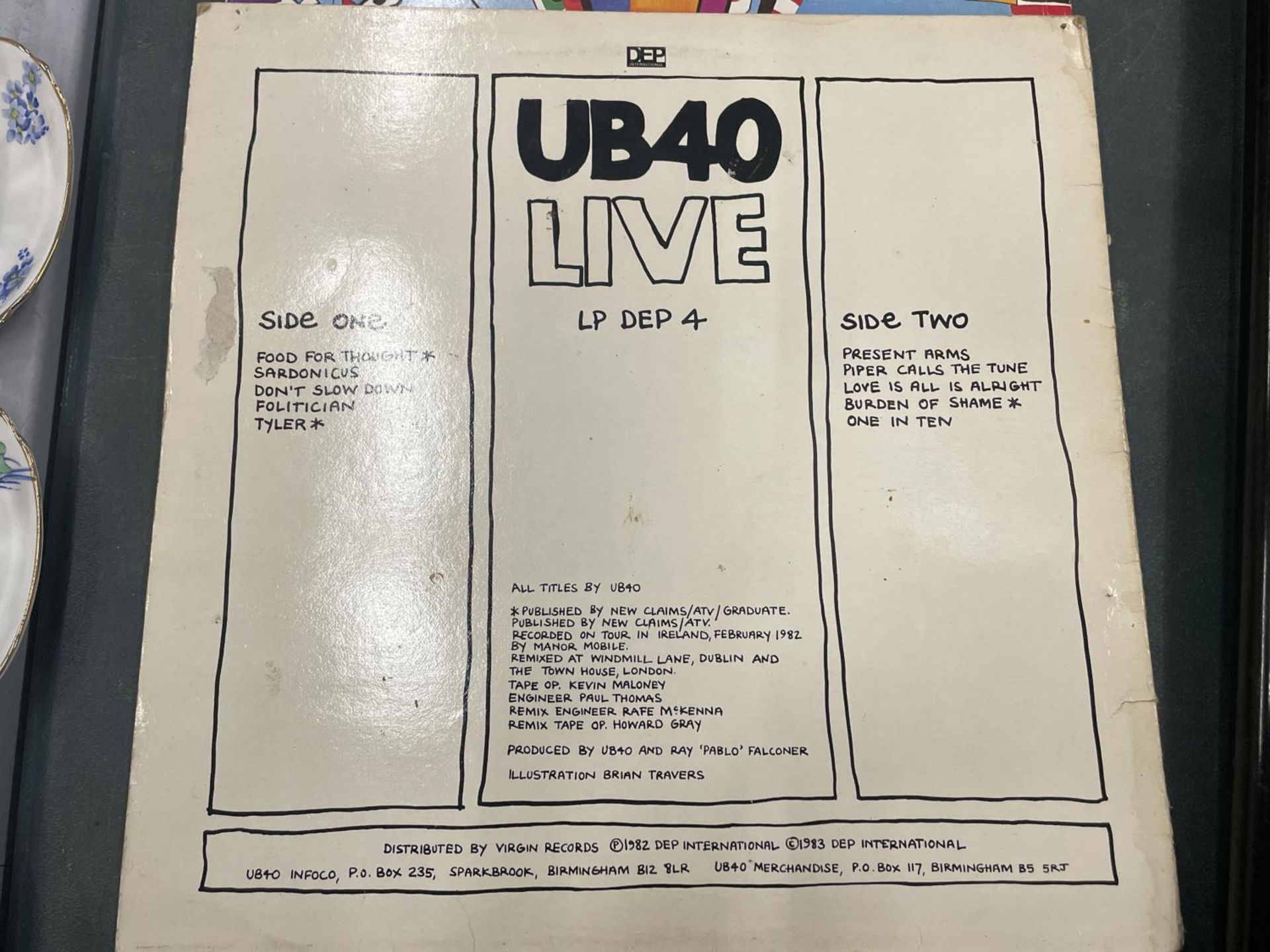 THREE UB40 VINYL LP RECORDS - Bild 4 aus 6