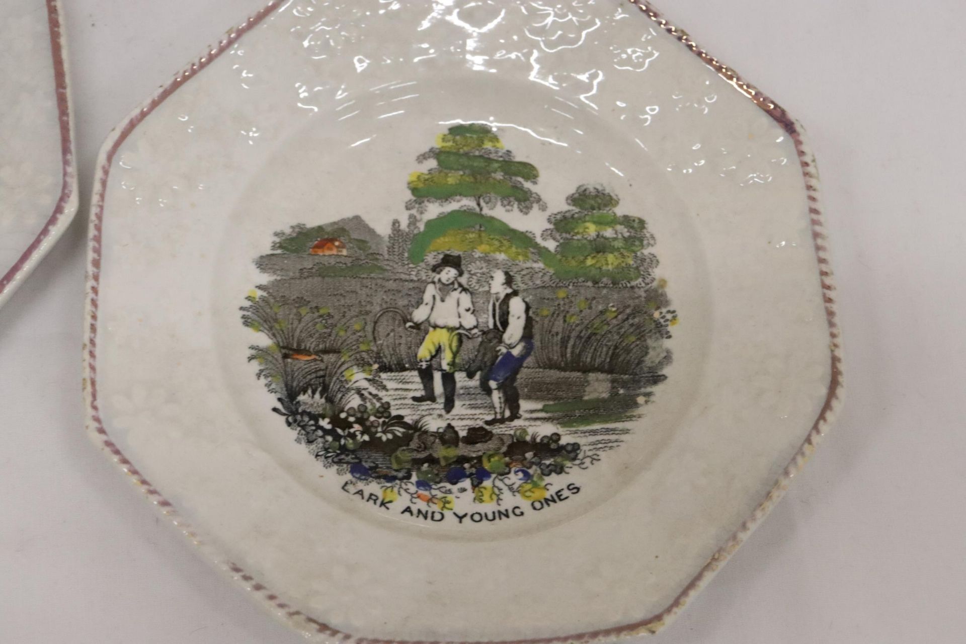 TWO 19TH CENTURY PEARL WARE CHILD'S PLATES - Image 2 of 5