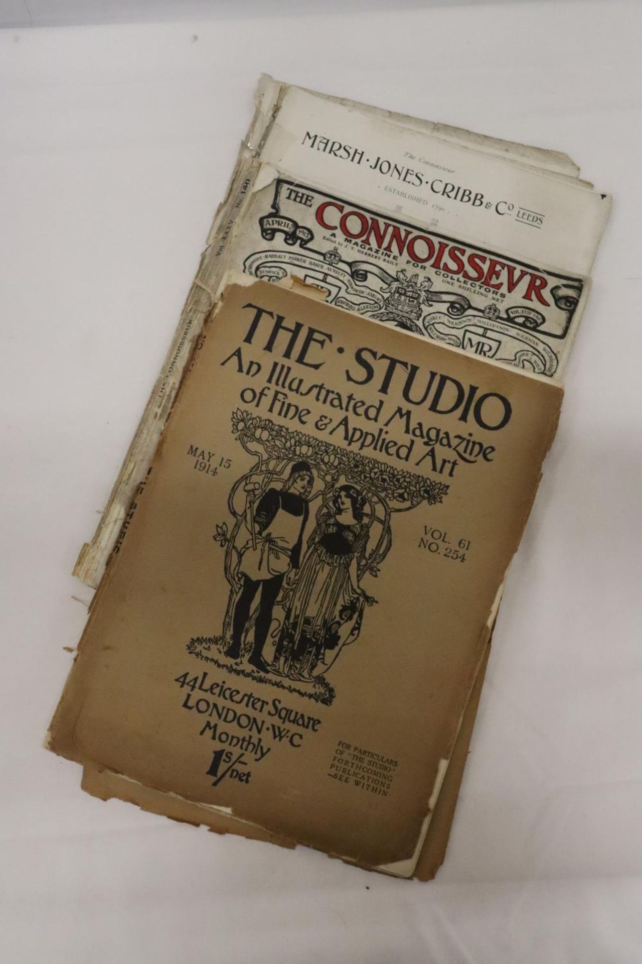 THREE VINTAGE MAGAZINES TO INCLUDE TWO COPIES OF 'THE CONNOISSEUR', ONE BEING A SOUVENIR OF KING - Image 2 of 6