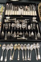 A LARGE QUANTITY OF VINERS LTD SUPER STAINLESS SHEFFIELD CUTLERY IN CASE