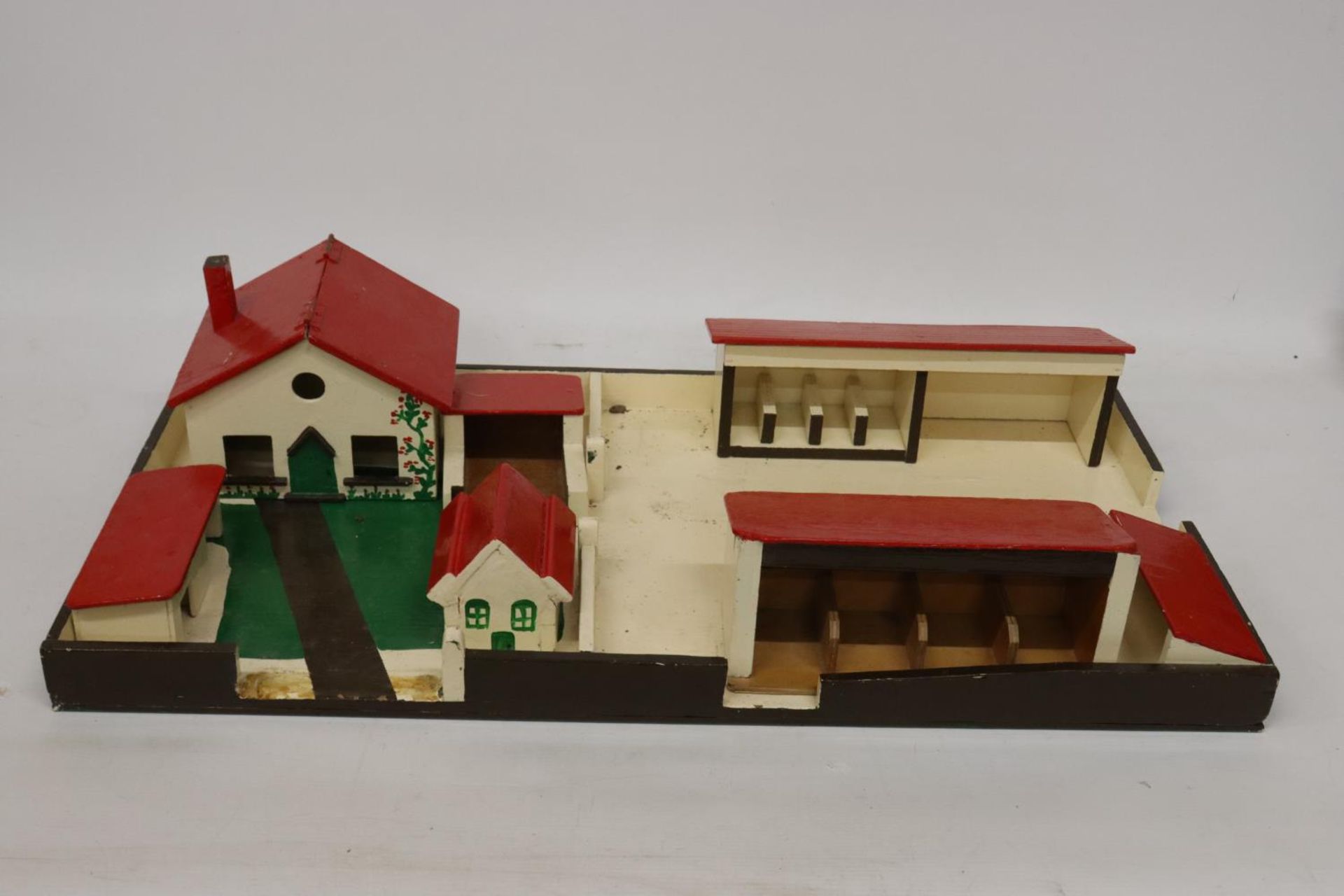A 1950'S WOODEN FARMHOUSE, YARD, STABLES AND PADDOCK, 30 INCH X 16 INCH - Image 2 of 7