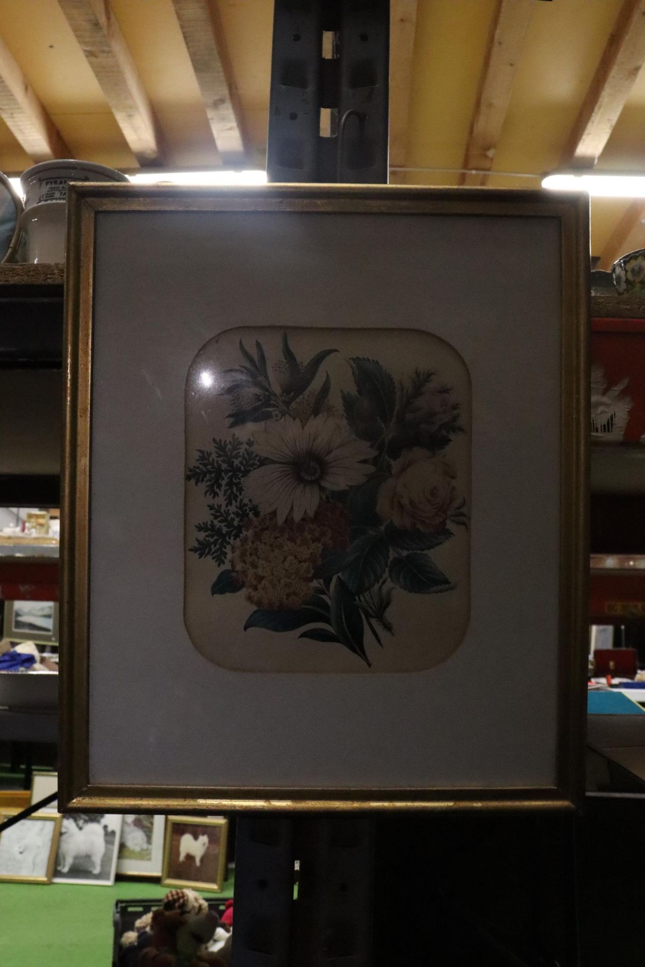 A VINTAGE FLORAL WATERCOLOUR, FRAMED, 37CM X 45CM - Image 2 of 4