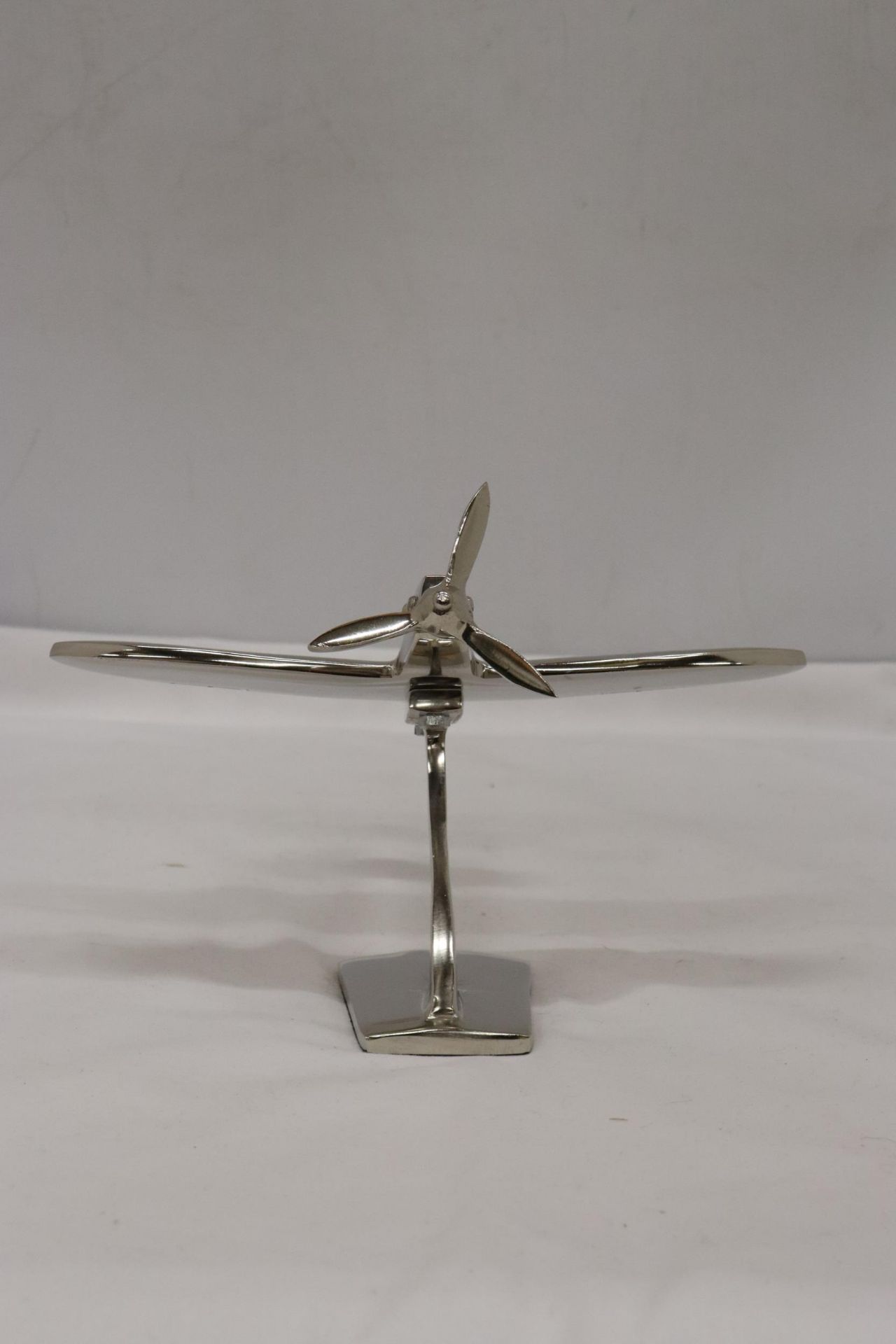 A CHROME SPITFIRE ON A STAND, HEIGHT 13CM - Image 2 of 5
