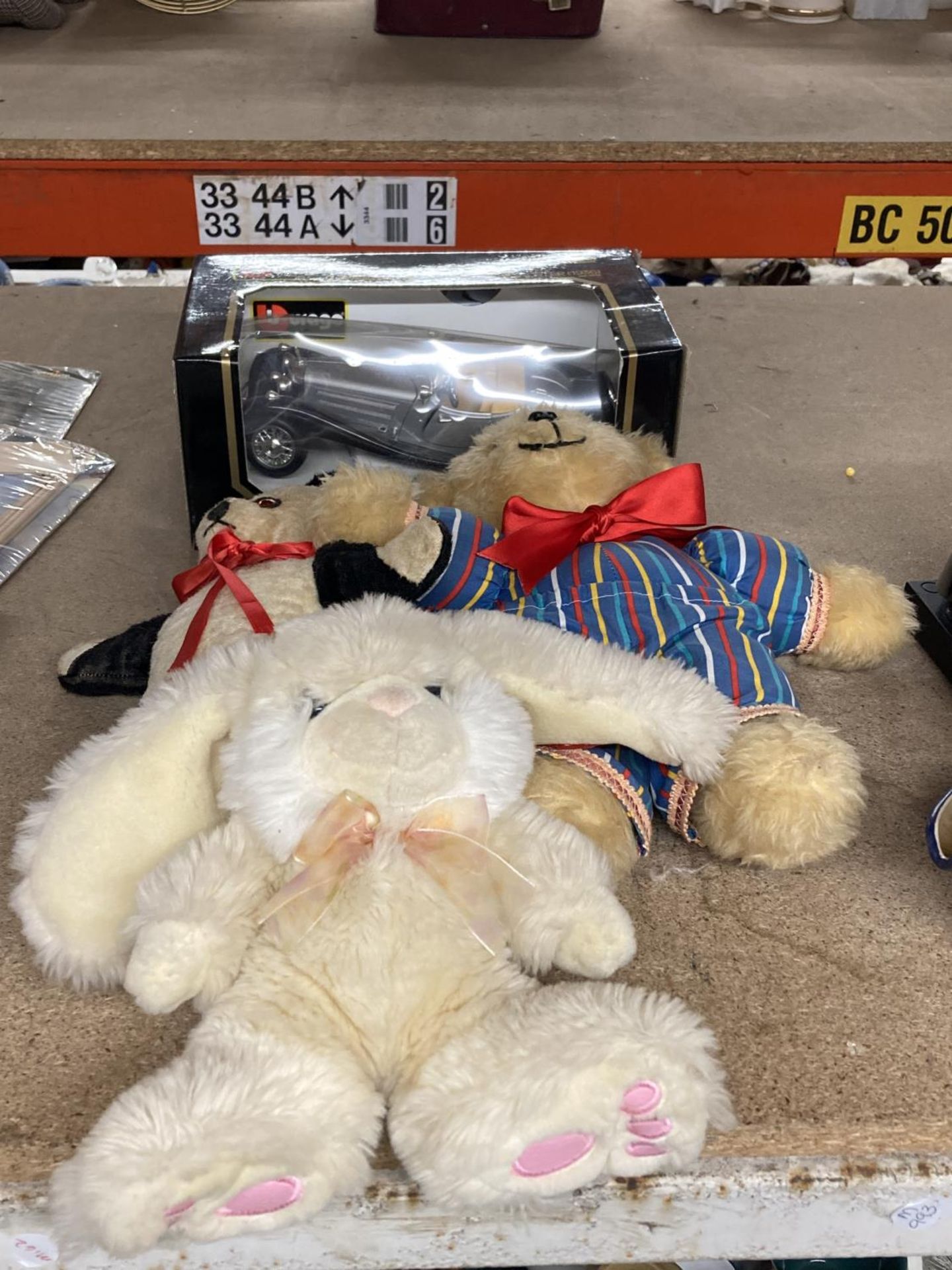 A BOXED BURGAO MERCEDES BENZ 500K ROADSTER 1936 AND THREE TEDDIES