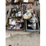 AN ASSORTMENT OF HOUSEHOLD CLEARANCE ITEMS