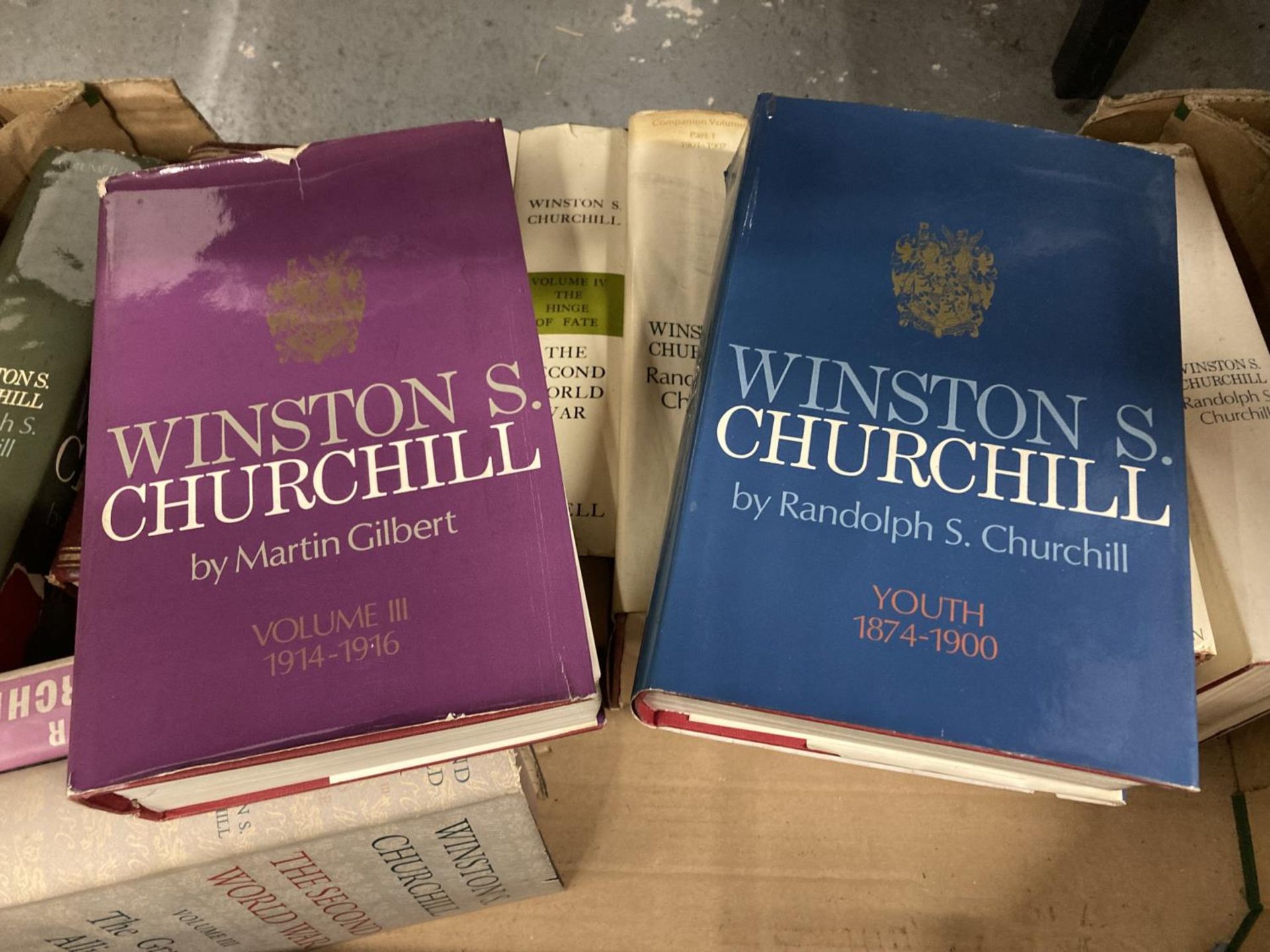 FOURTEEN BOOKS TO IJNCLUDE THIRTEEN WINSTON CHURCHILL AND A NEW IMPERIAL REFERENCE DICTIONARY - Image 4 of 5