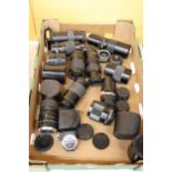 A JOBLOT OF VINTAGE CAMERA LENS (25 IN TOTAL)