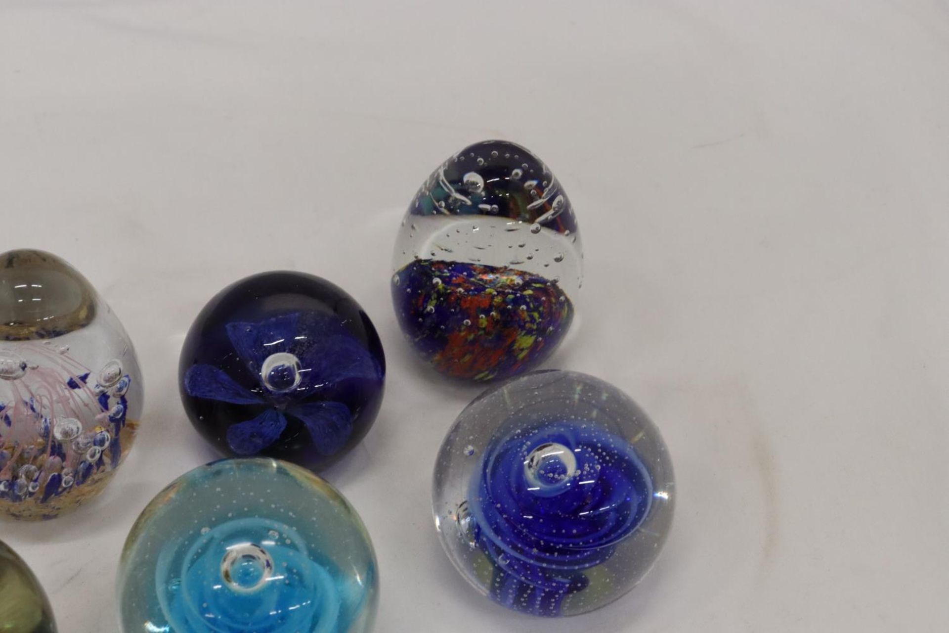 SIX GLASS PAPERWEIGHTS - Image 4 of 5