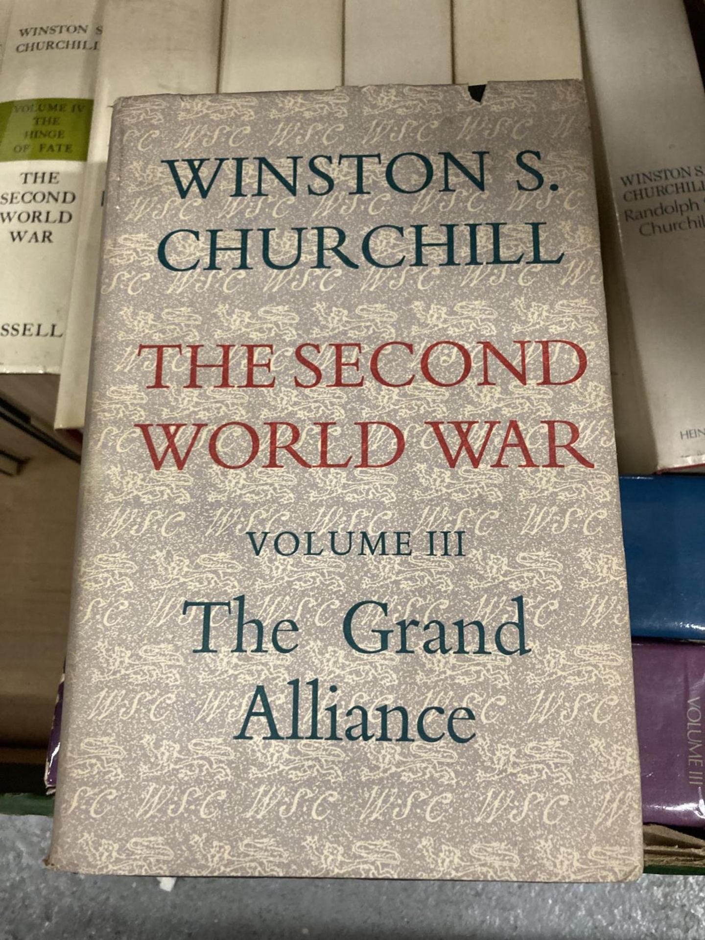 FOURTEEN BOOKS TO IJNCLUDE THIRTEEN WINSTON CHURCHILL AND A NEW IMPERIAL REFERENCE DICTIONARY - Image 3 of 5