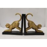 A PAIR OF GOLD COLOURED RESIN MONKEY, BOOK-ENDS, HEIGHT 19CM