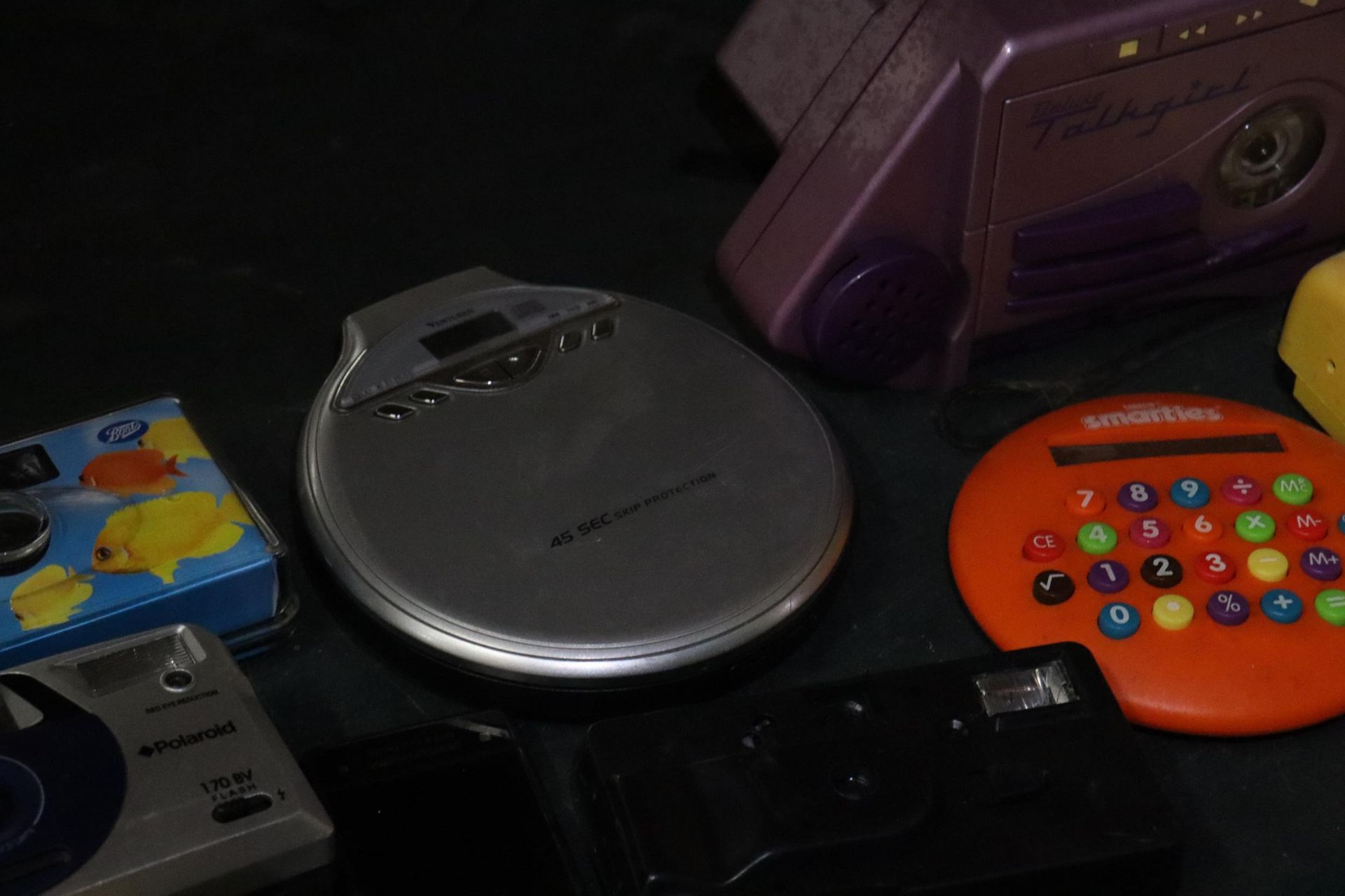 A COLLECTION OF FIVE CAMERAS, A PORTABLE CD PLAYER, 'TALKGIRL' CASSETTE PLAYER AND A SMARTIES - Image 5 of 8