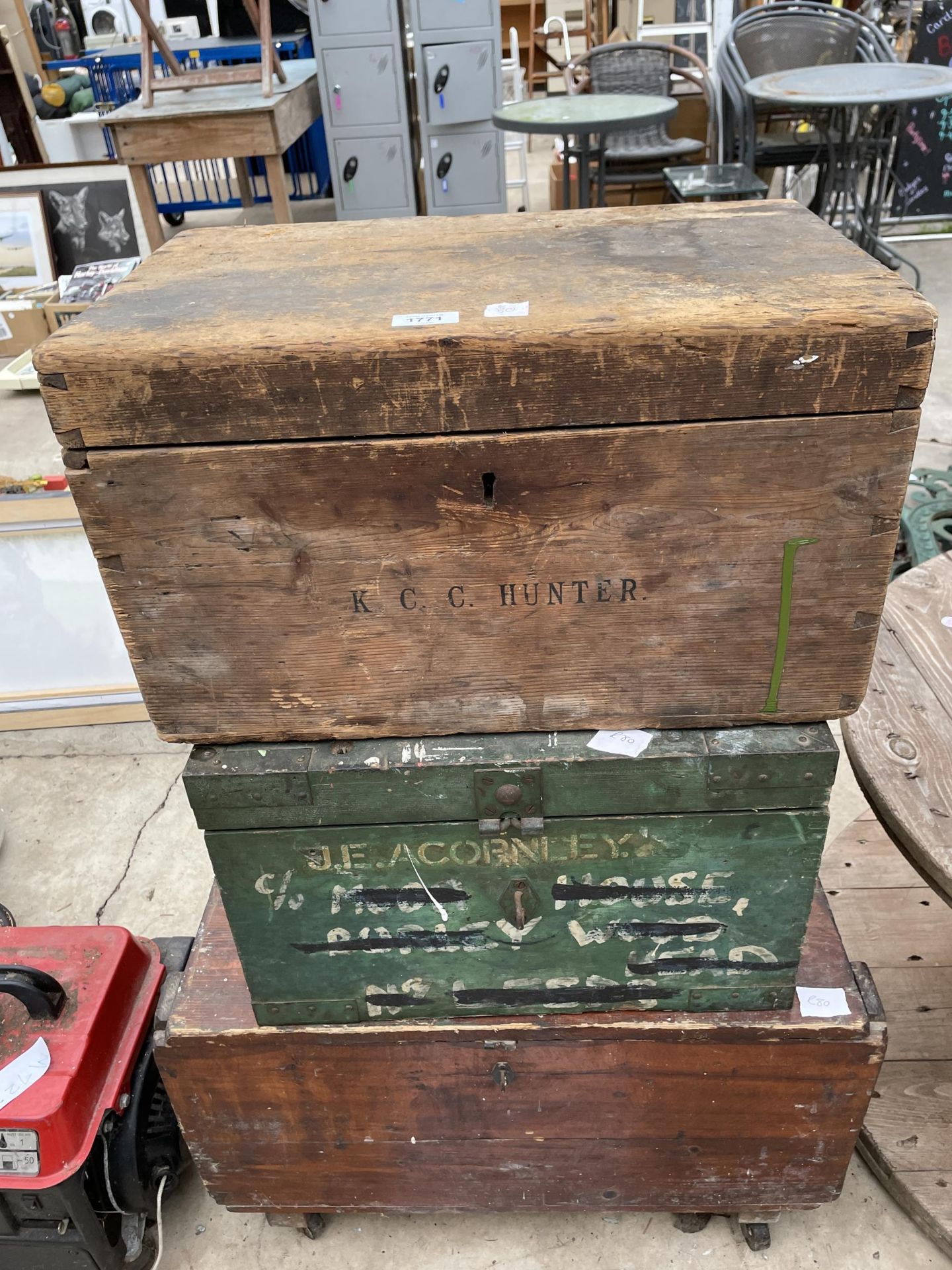 THREE VARIOUS WOODEN STORAGE BOXES TO INCLUDE ONE STAMPED K.C.C. HUNTER