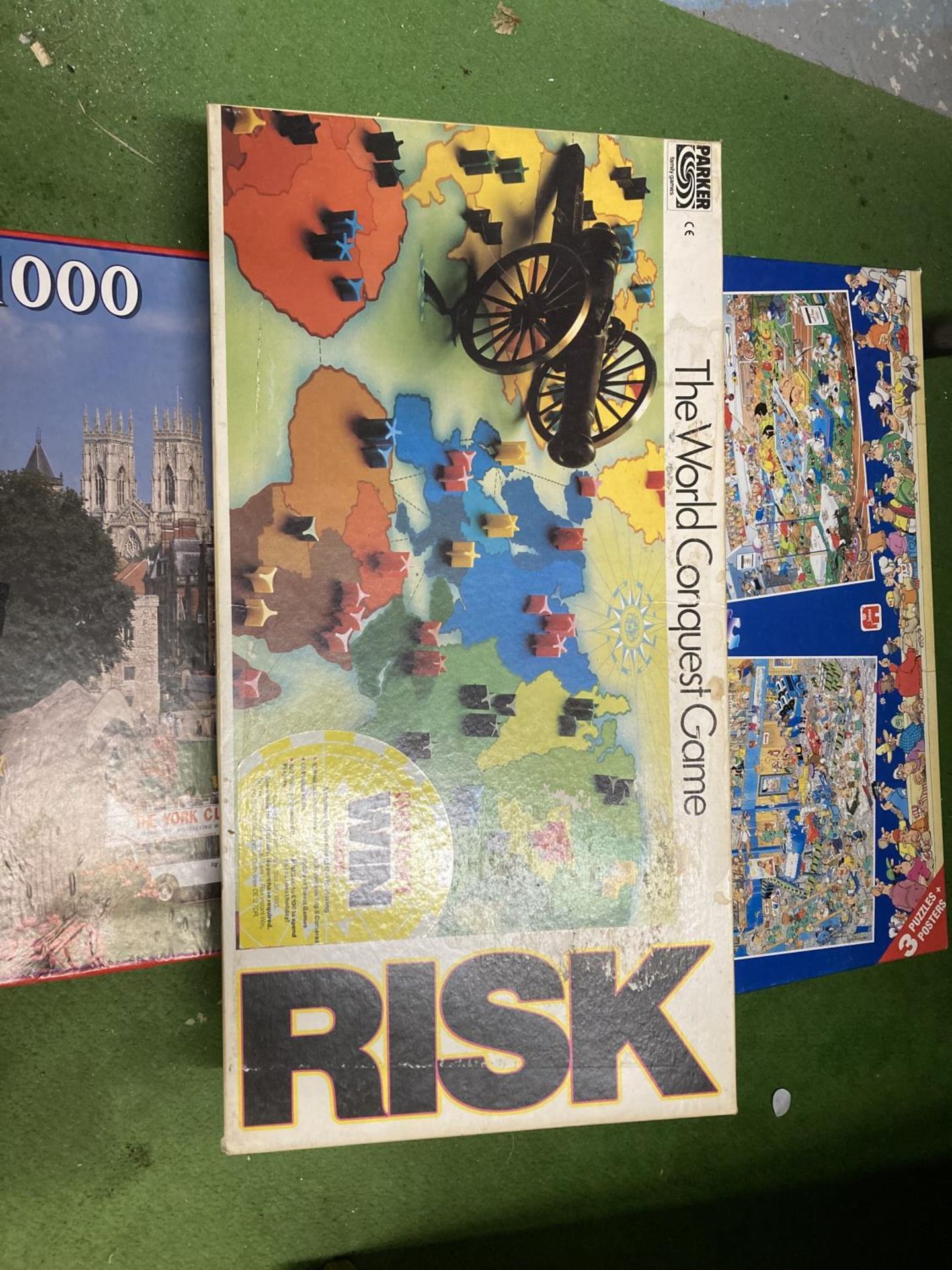 A RISK BOARD GAME AND TWO JIGSAW PUZZLES - Image 3 of 4