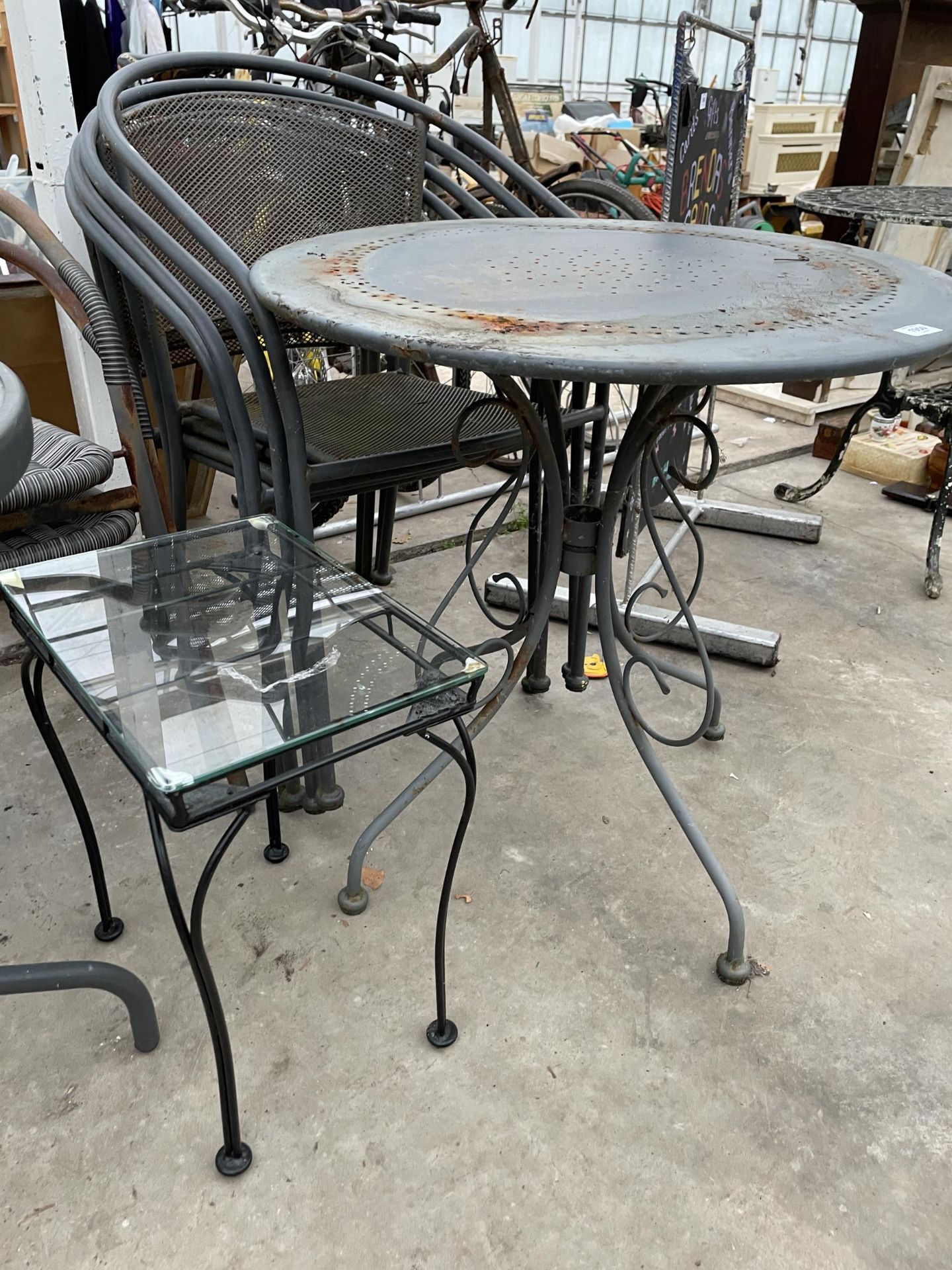 AN ASSORTMENT OF GARDEN TABLES AND CHAIRS - Image 2 of 3