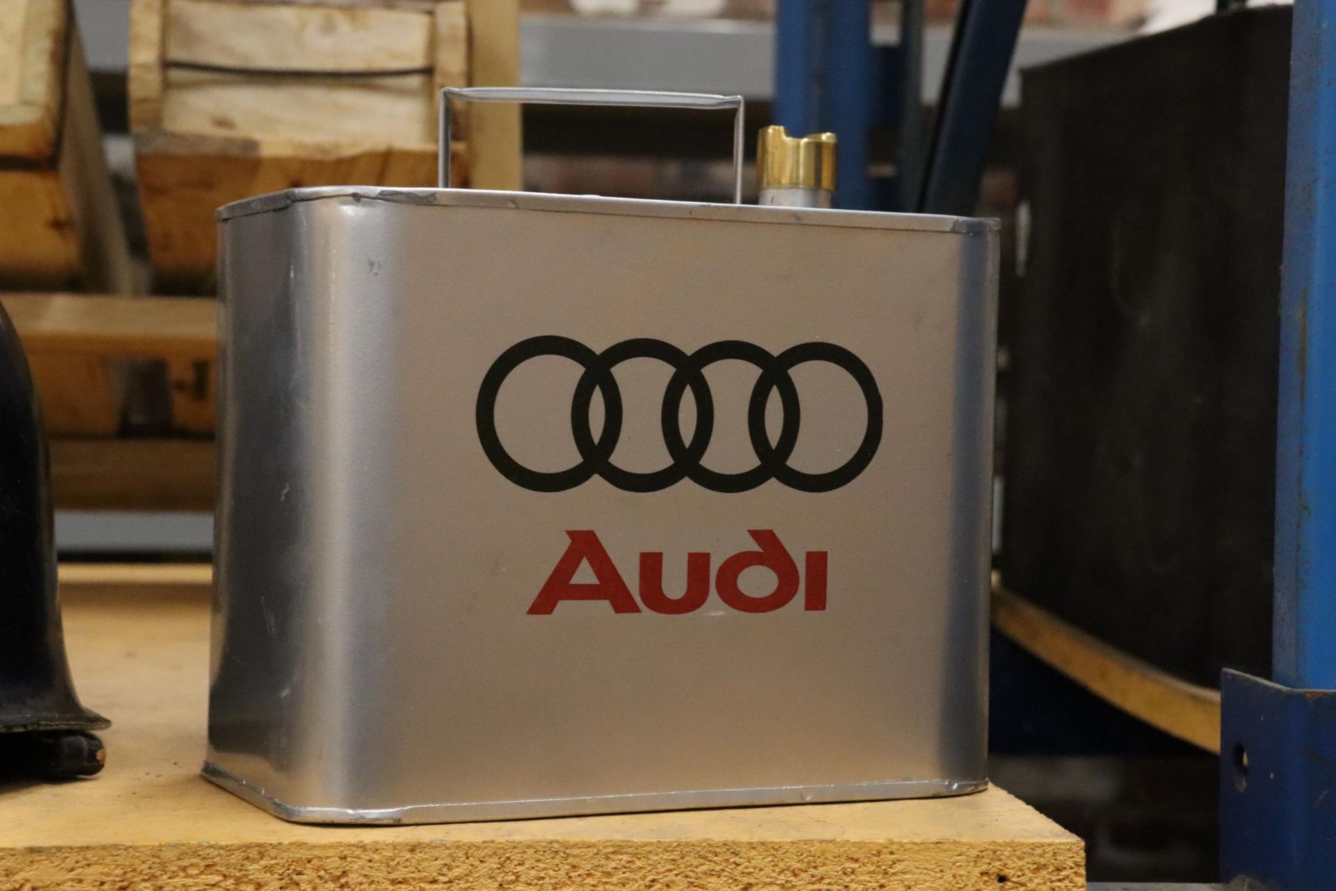 A SILVER AUDI OIL CAN - Image 4 of 5