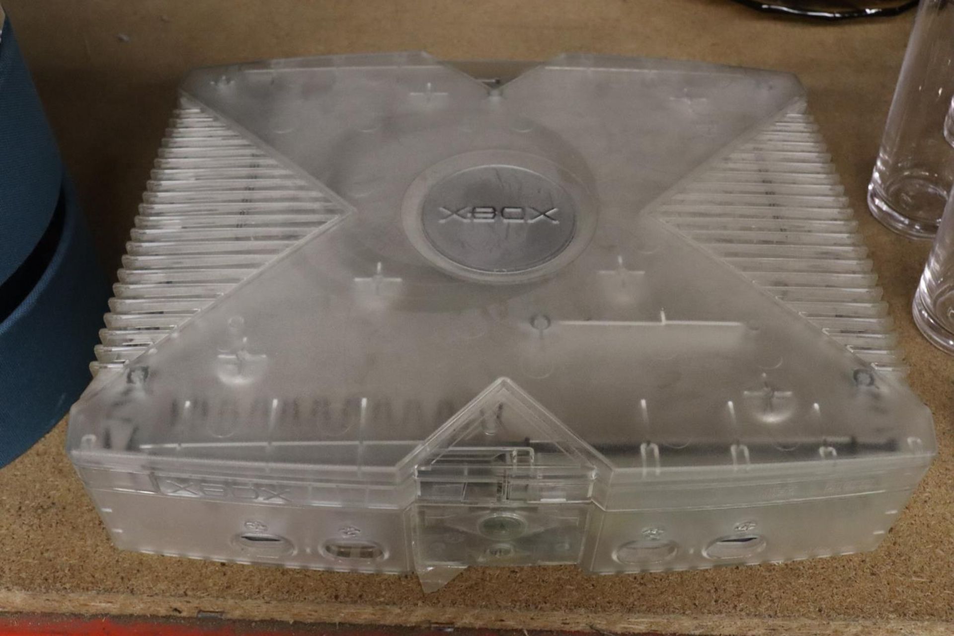 AN ORIGINAL X BOX IN A PERSPEX BOX - Image 2 of 6