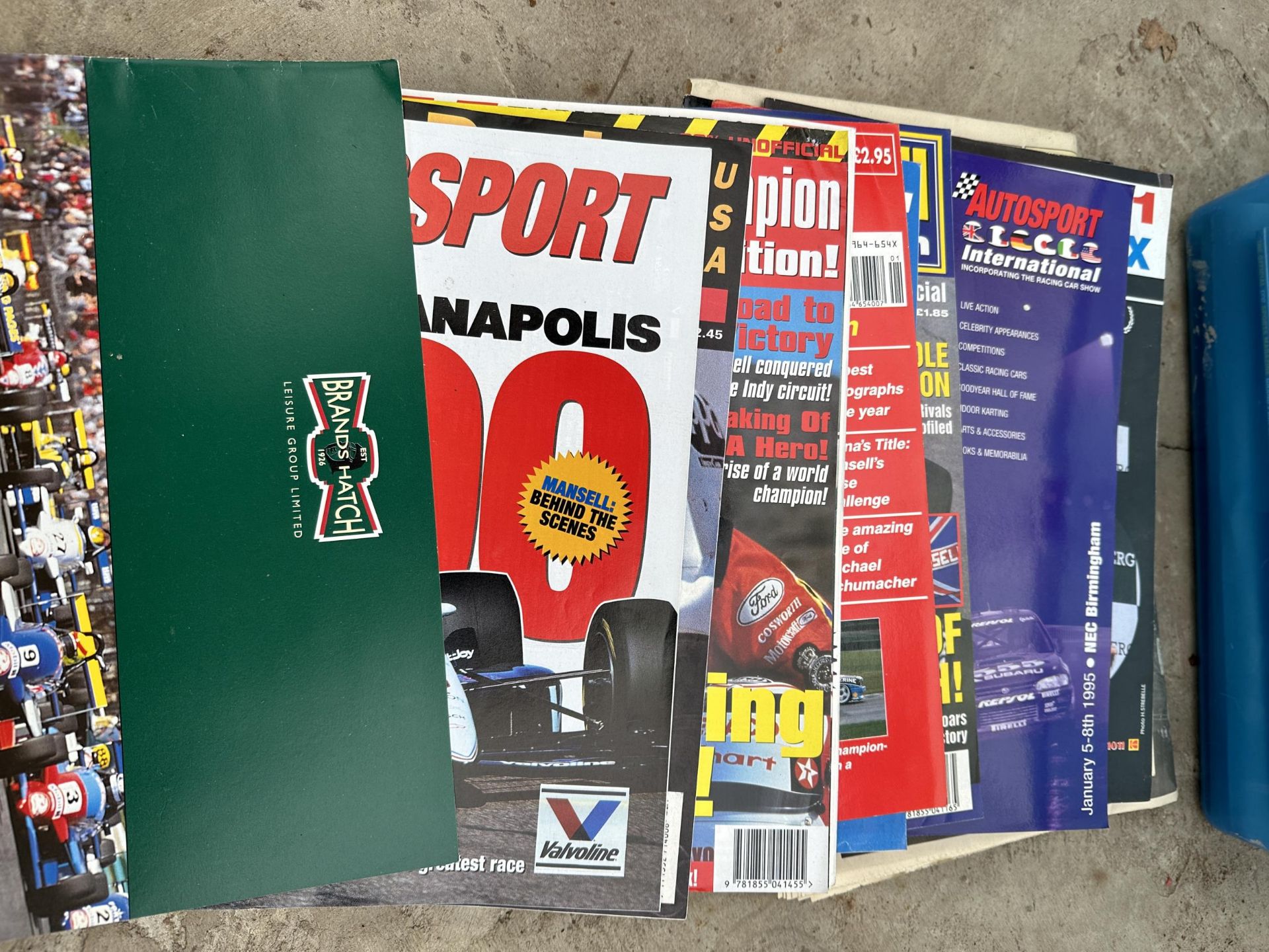 AN ASSORTMENT OF MOTORSPORT ITEMS TO INCLUDE PROGRAMMES AND POSTERS ETC - Image 2 of 4