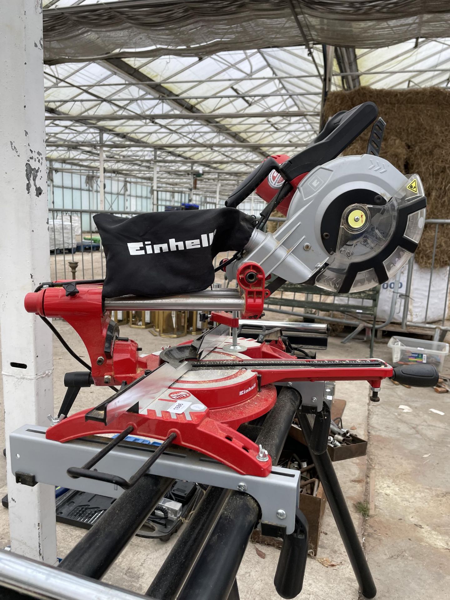 AN EINHELL TC-SM2131 DUAL COMPOUND MITRE SAW WITH BENCH - Image 2 of 4