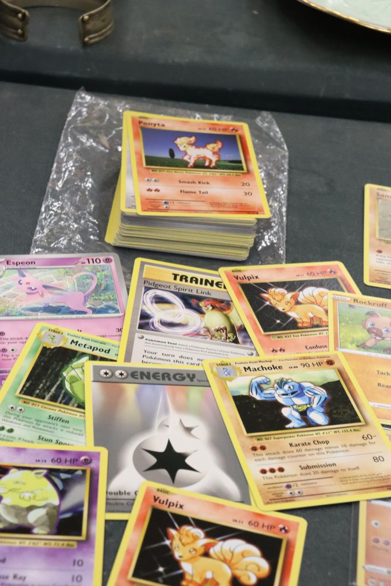A QUANTITY OF POKEMON CARDS TO INCLUDE JAPANESE - Image 2 of 5