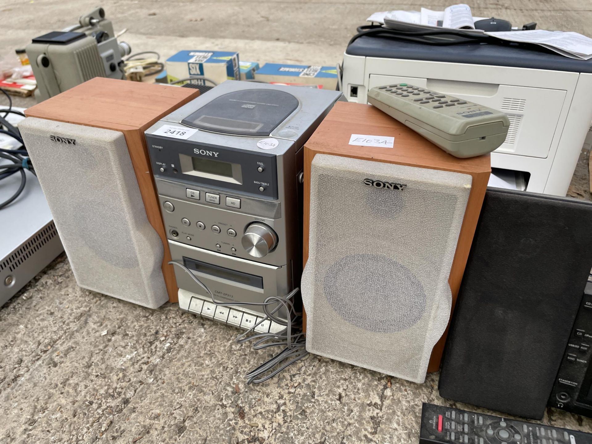 A MINIATURE SONY STEREO SYSTEM WITH SPEAKERS AND A FURTHER CD PLAYER - Image 3 of 3