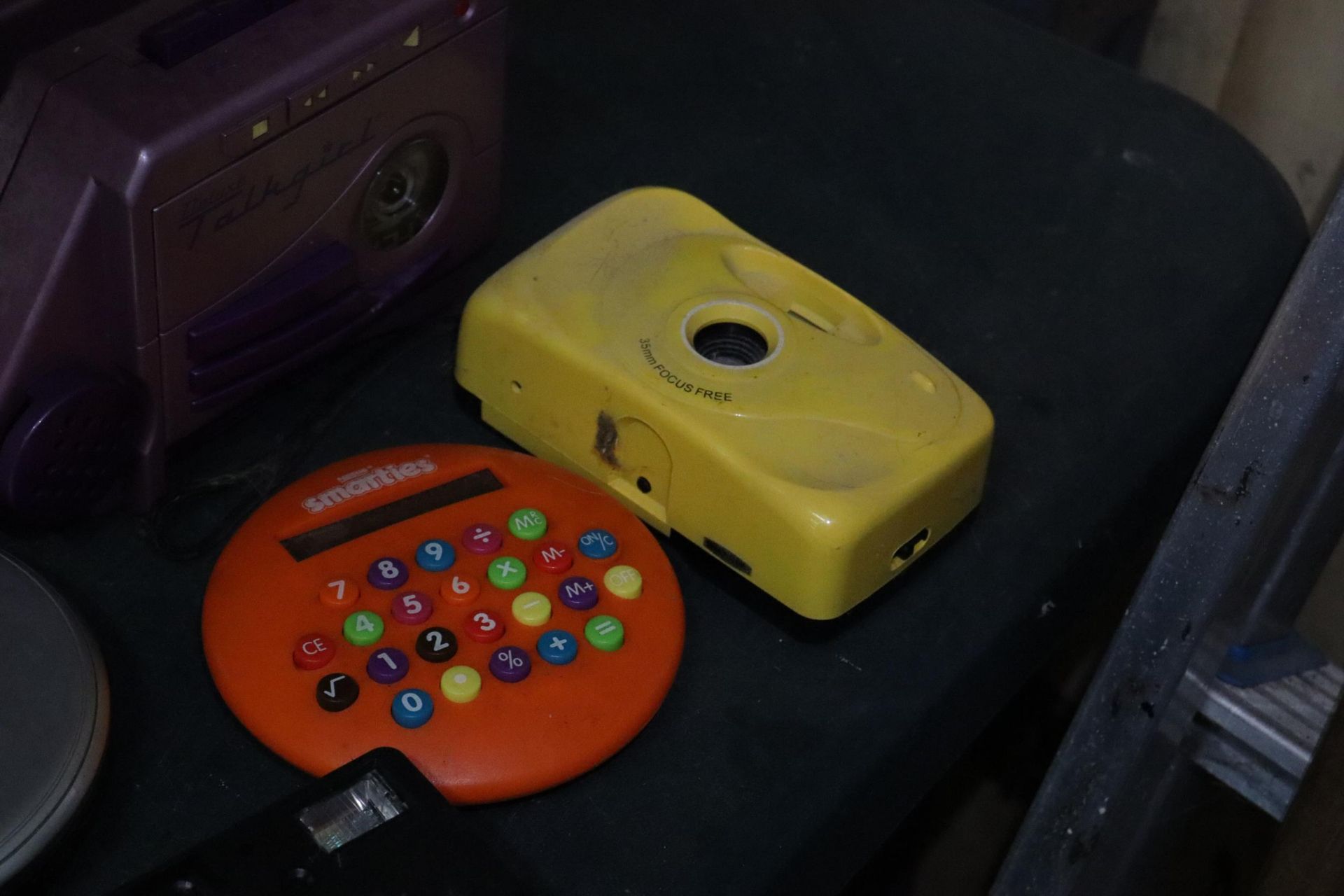 A COLLECTION OF FIVE CAMERAS, A PORTABLE CD PLAYER, 'TALKGIRL' CASSETTE PLAYER AND A SMARTIES - Image 3 of 8