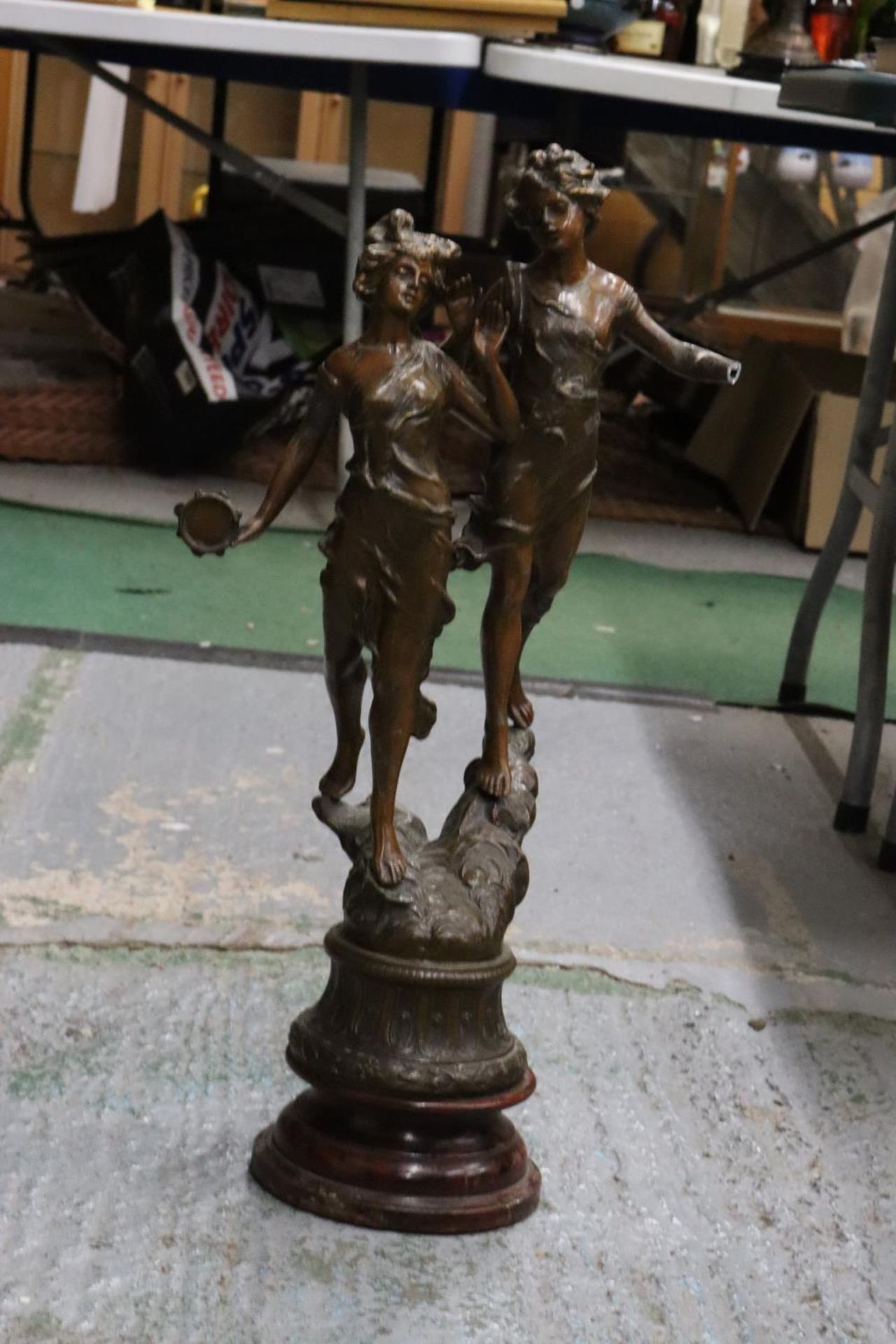 A LARGE BRASS COLOURED FIGURE - Image 8 of 8