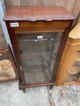 A MAHOGANY CHINA CABINET - 19" WIDE