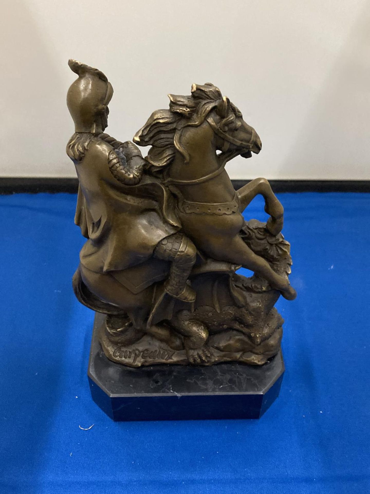 A SIGNED BRONZE FIGURE OF GEORGE AND THE DRAGON ON A MARBLE BASE - Image 2 of 4