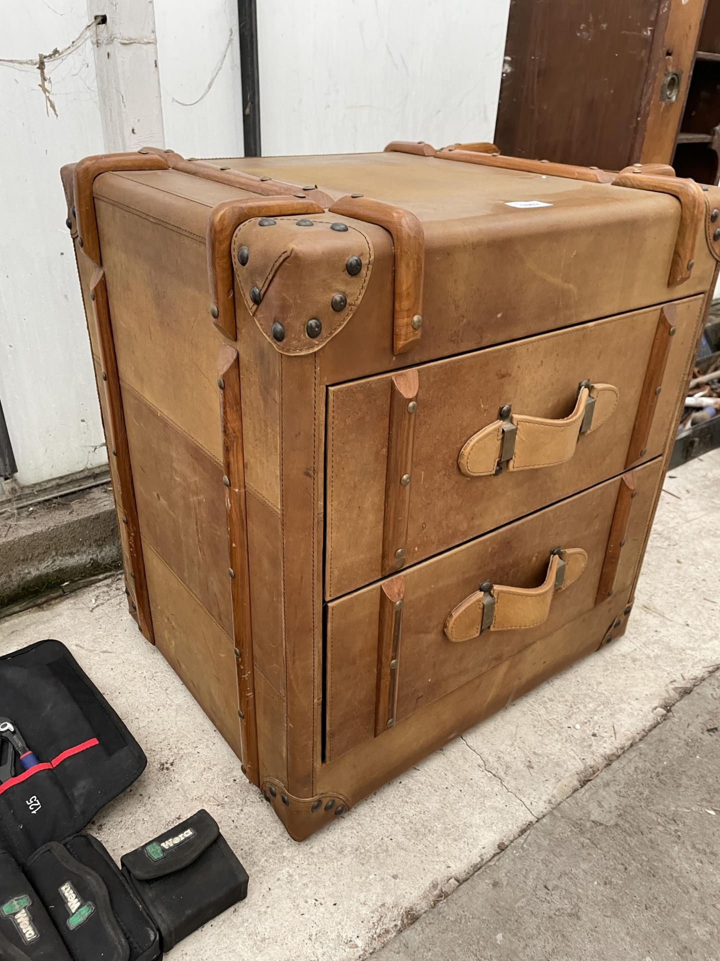 A CHEST OF TWO DRAWERS IN THE FORM OF A SUITCASE - Image 2 of 6