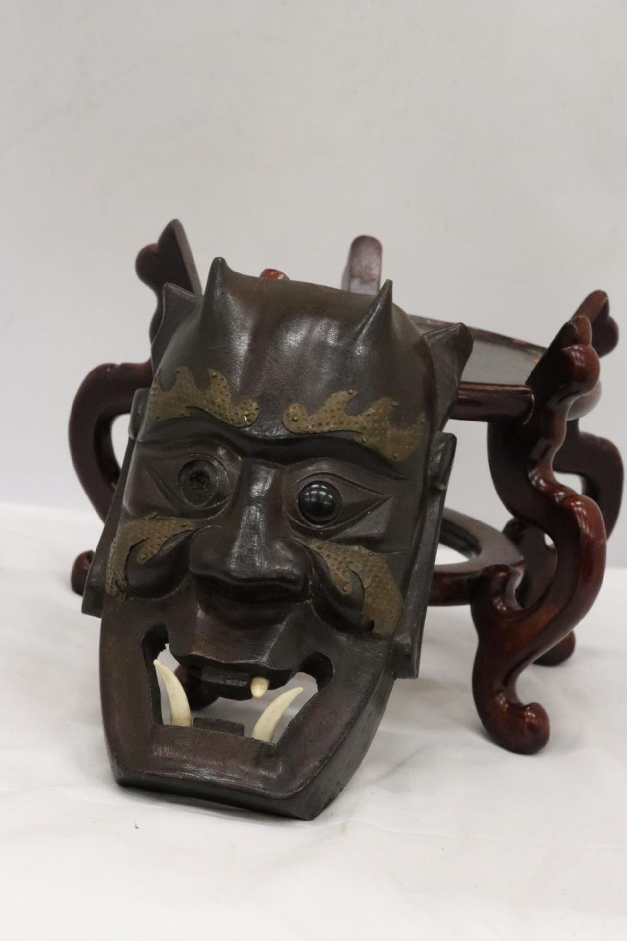 A LARGE WOODEN CHINESE CARVED PEDESTAL TOGETHER WITH A VINTAGE WOODEN MASK - Image 2 of 7