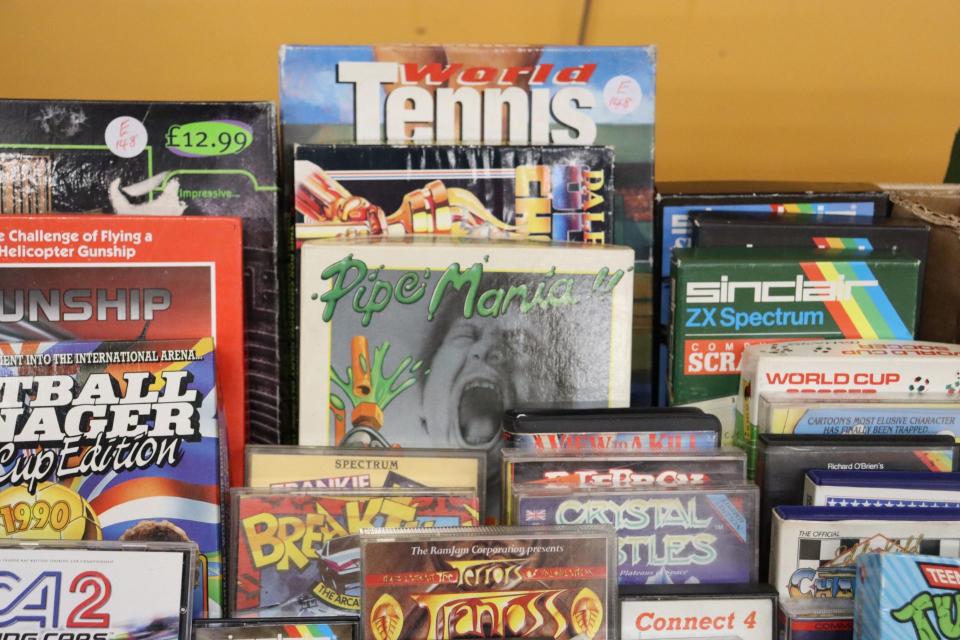 A LARGE QUANTITY OF COMPUTER GAMES TO INCLUDE SINCLAIR ZX SPECTRUM, COMMODORE 64/128. ETC., - Image 5 of 10