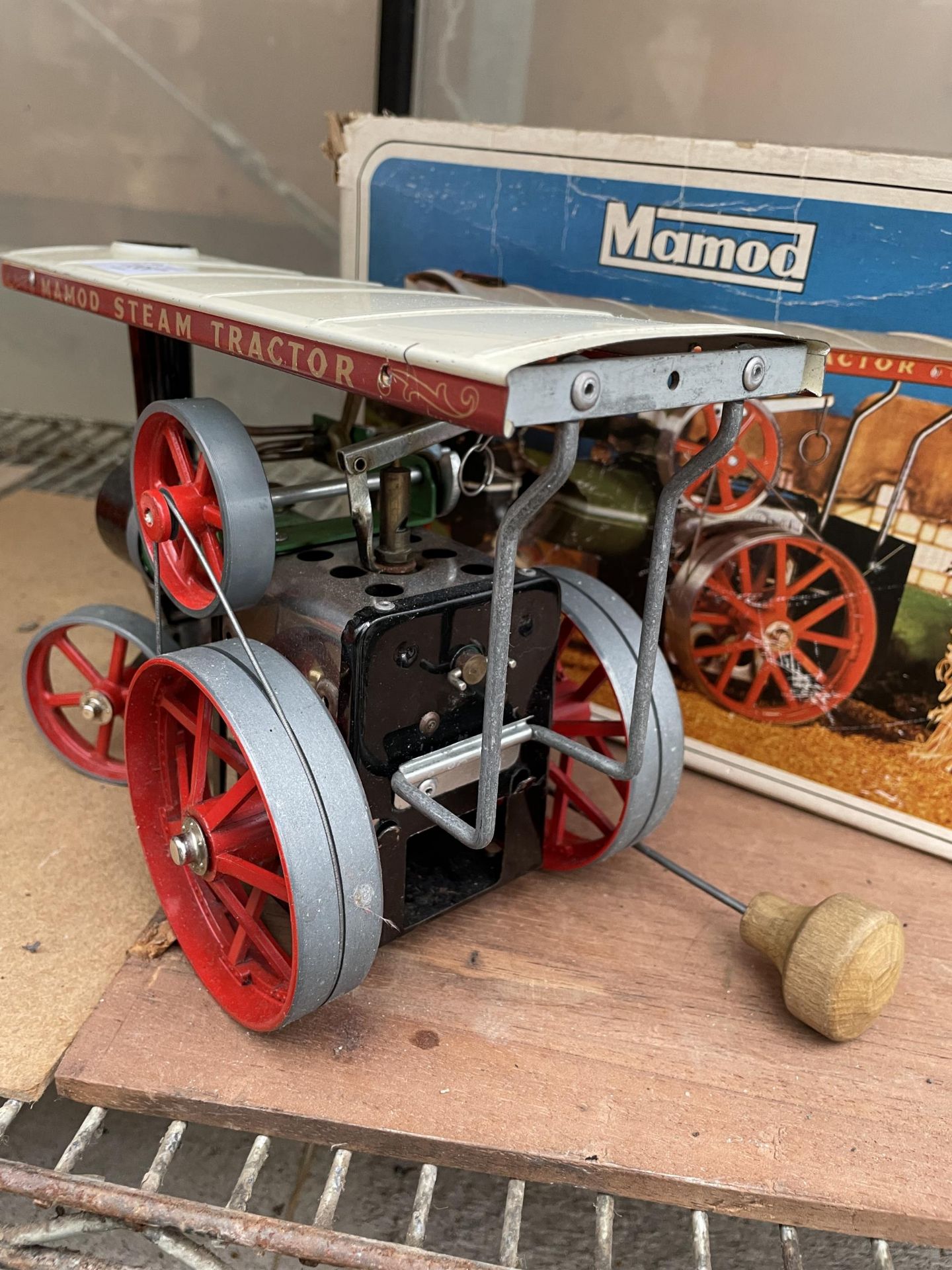 A BOXED MAMOD STEAM TRACTOR - Image 3 of 4