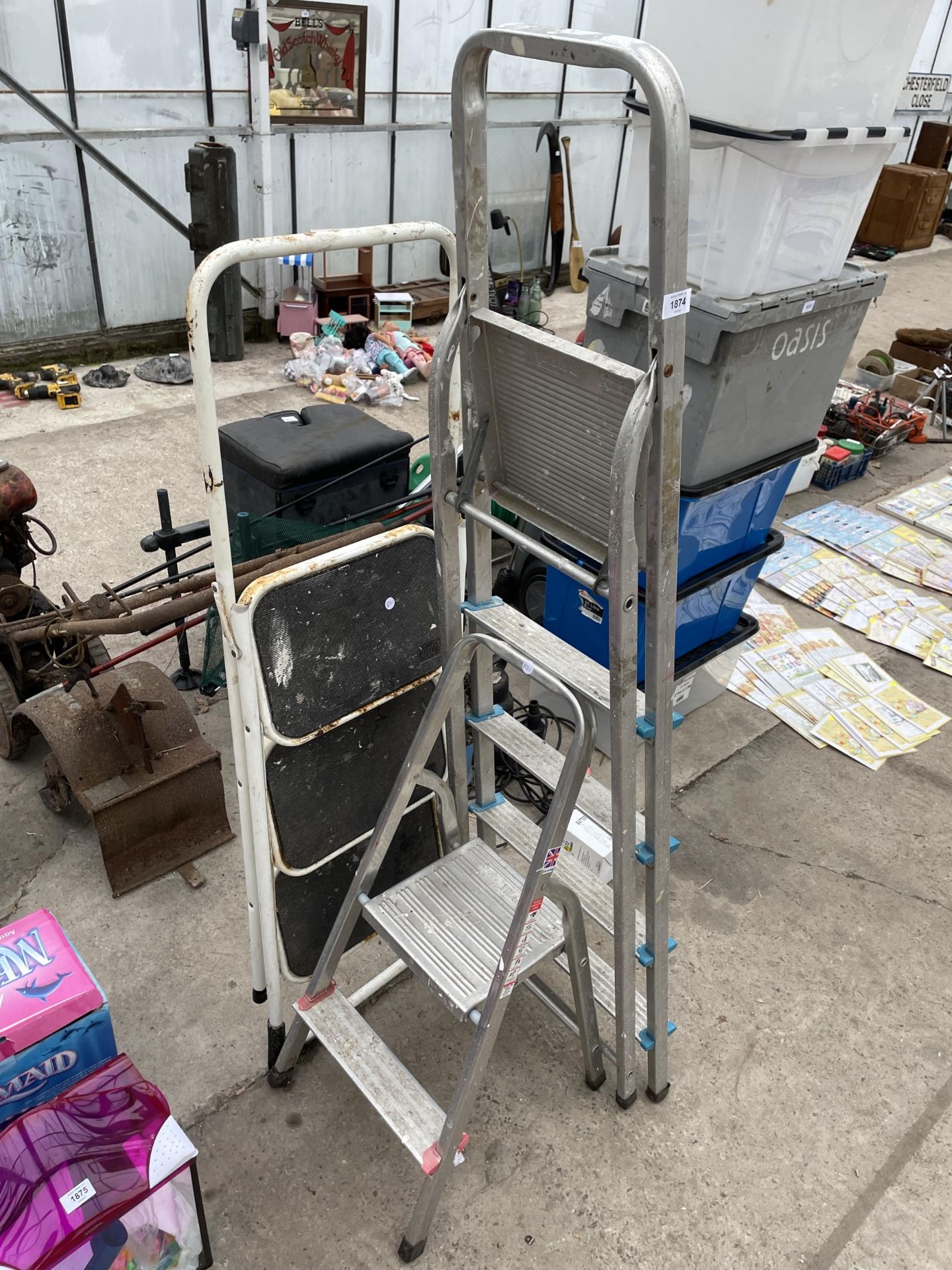 THREE SETS OF STEP LADDERS TO INCLUDE TWO ALUMINIUM SETS AND A NON SLIP SET