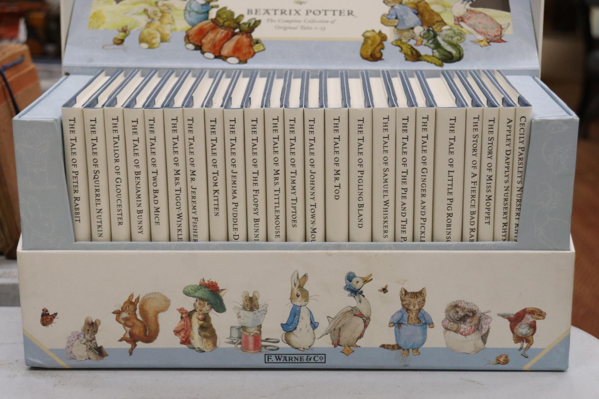 A BOXED 'THE WORLD OF PETER RABBIT' COLLECTION OF BOOKS PLUS THREE PIECES OF WEDGWOOD PETER RABBIT - Image 5 of 8
